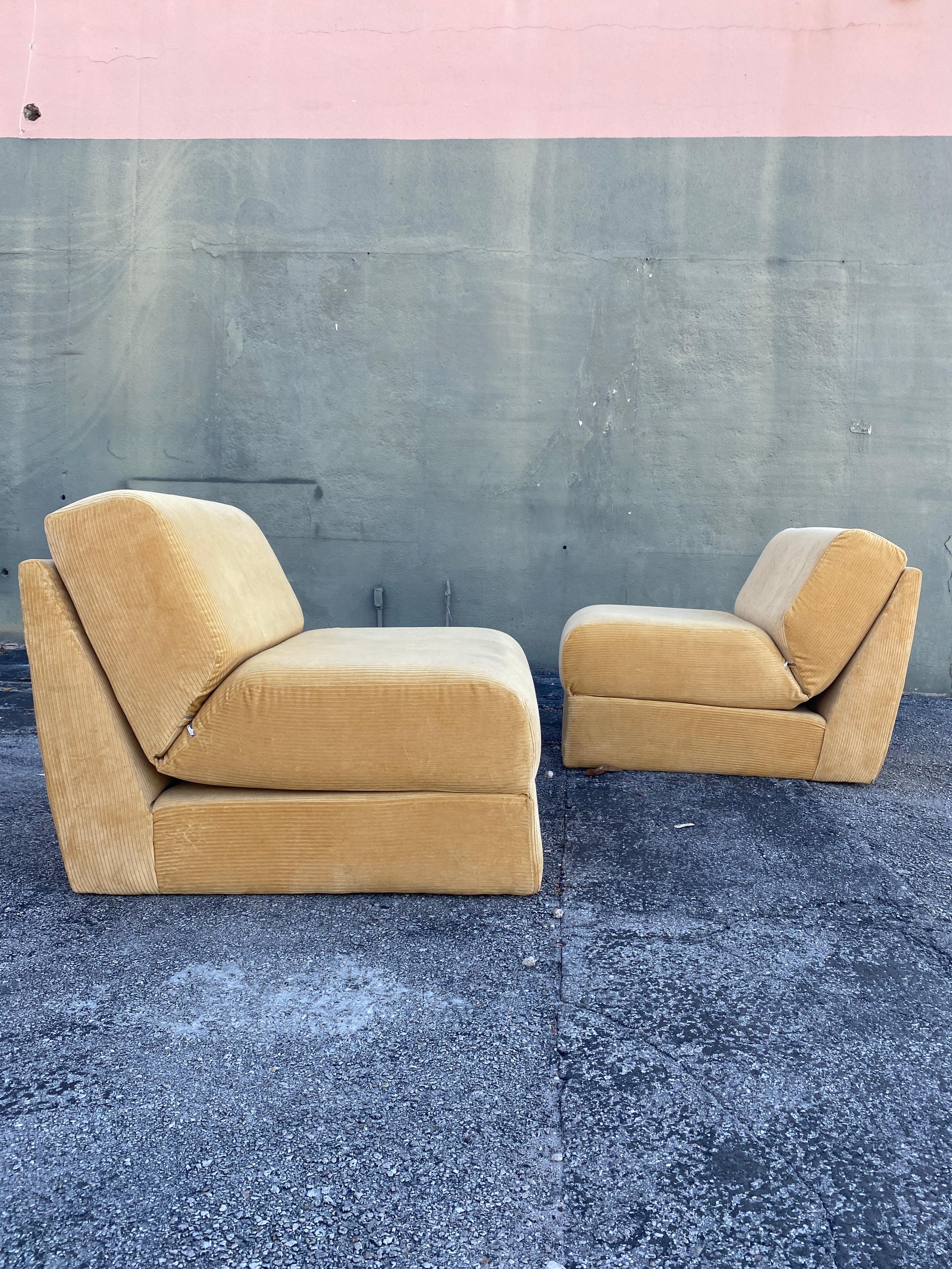 Post-Modern 1970s, Milo Baughman Style Lounge Chairs, a Pair