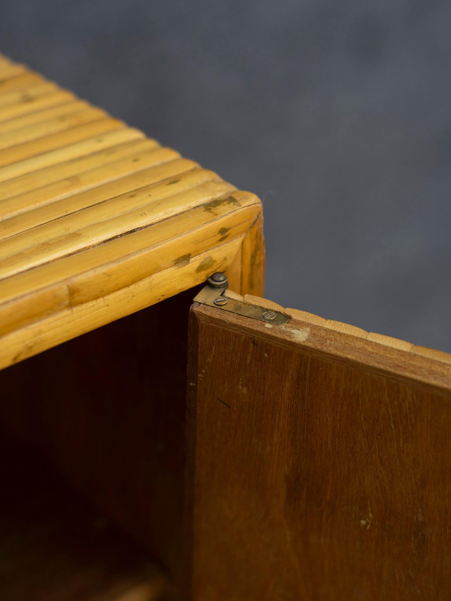 Credenza o mobile di Milo Baughman degli anni '70 in stile Split Pencil Reed in bambù e cromato in vendita 10