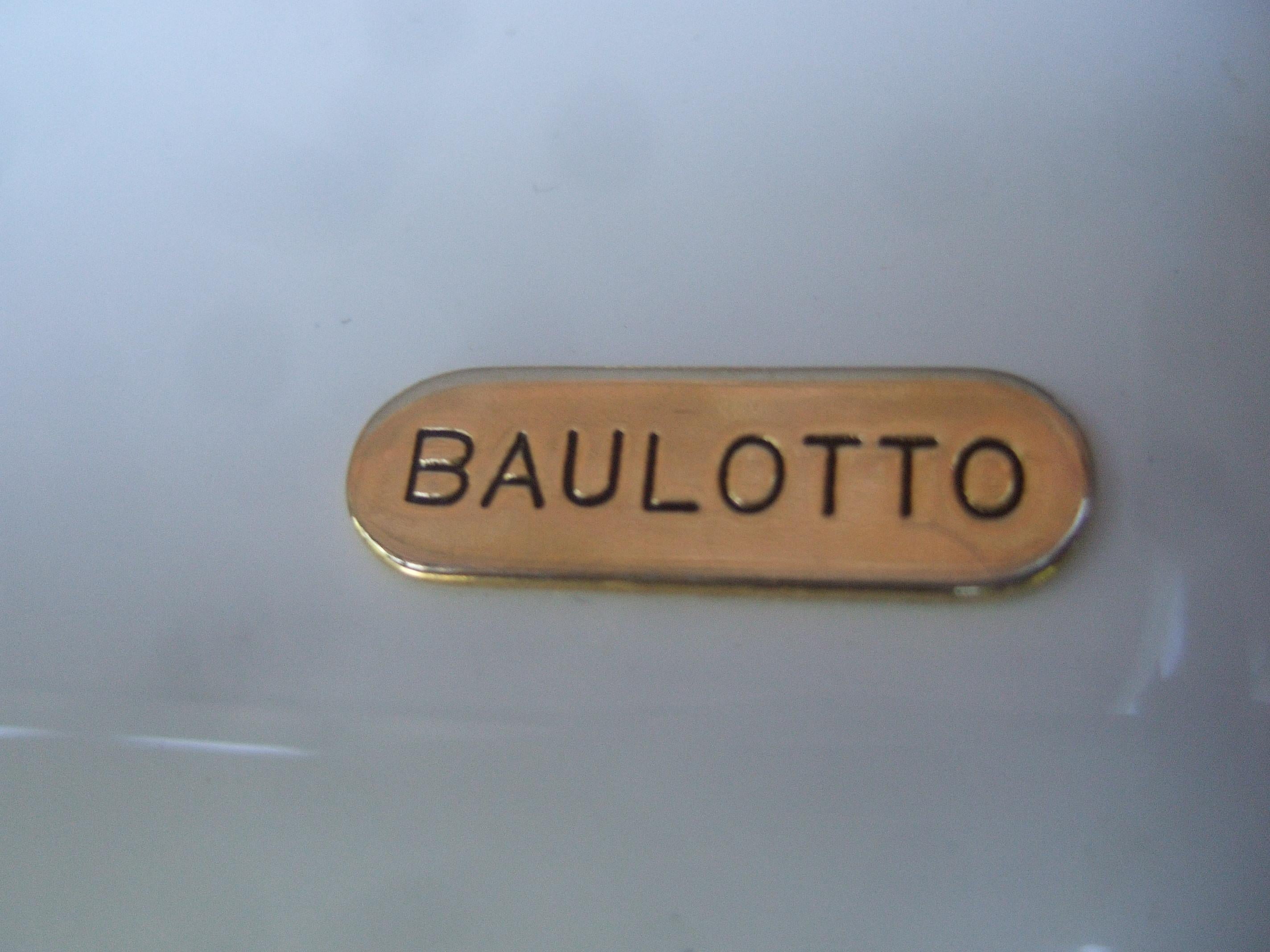 1970s Mod Italian Molded Resin Box Purse Designed by Baulotto   4