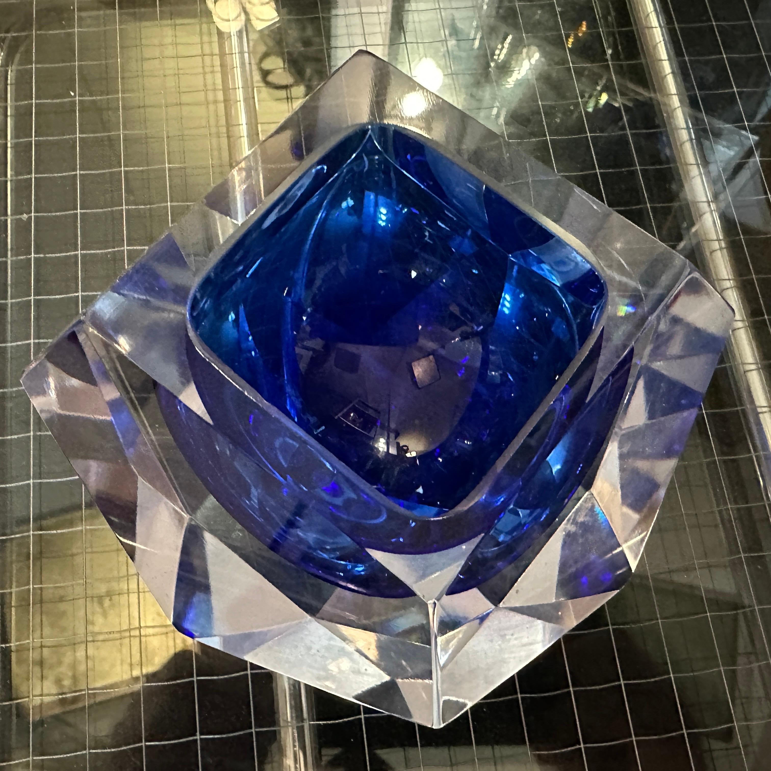 Posacenere moderno anni '70 in vetro di Murano Glass Sommerso sfaccettato di Seguso in vendita 2