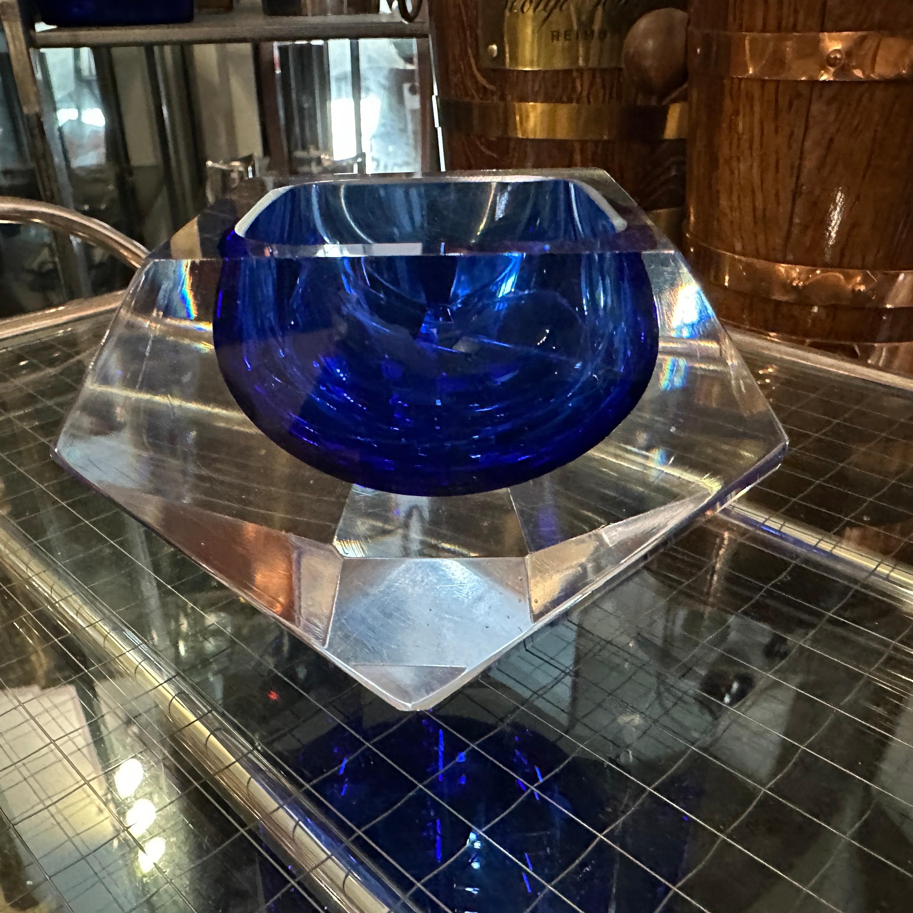 Posacenere moderno anni '70 in vetro di Murano Glass Sommerso sfaccettato di Seguso In condizioni ottime in vendita a Aci Castello, IT