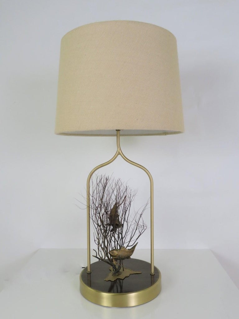 1970s Modern Brass Table Lamp with Fish and Coral Sculptural Decoration For Sale 6