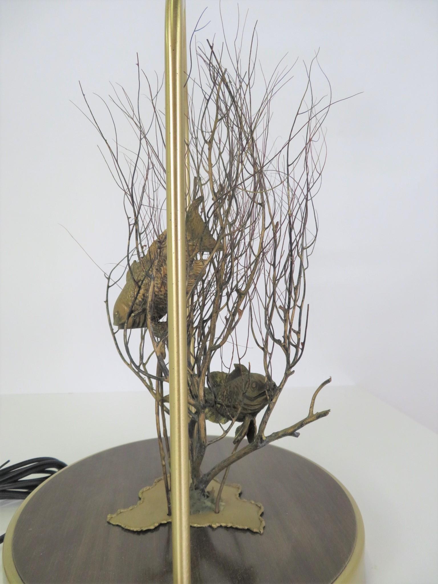 1970s Modern Brass Table Lamp with Fish and Coral Sculptural Decoration 1