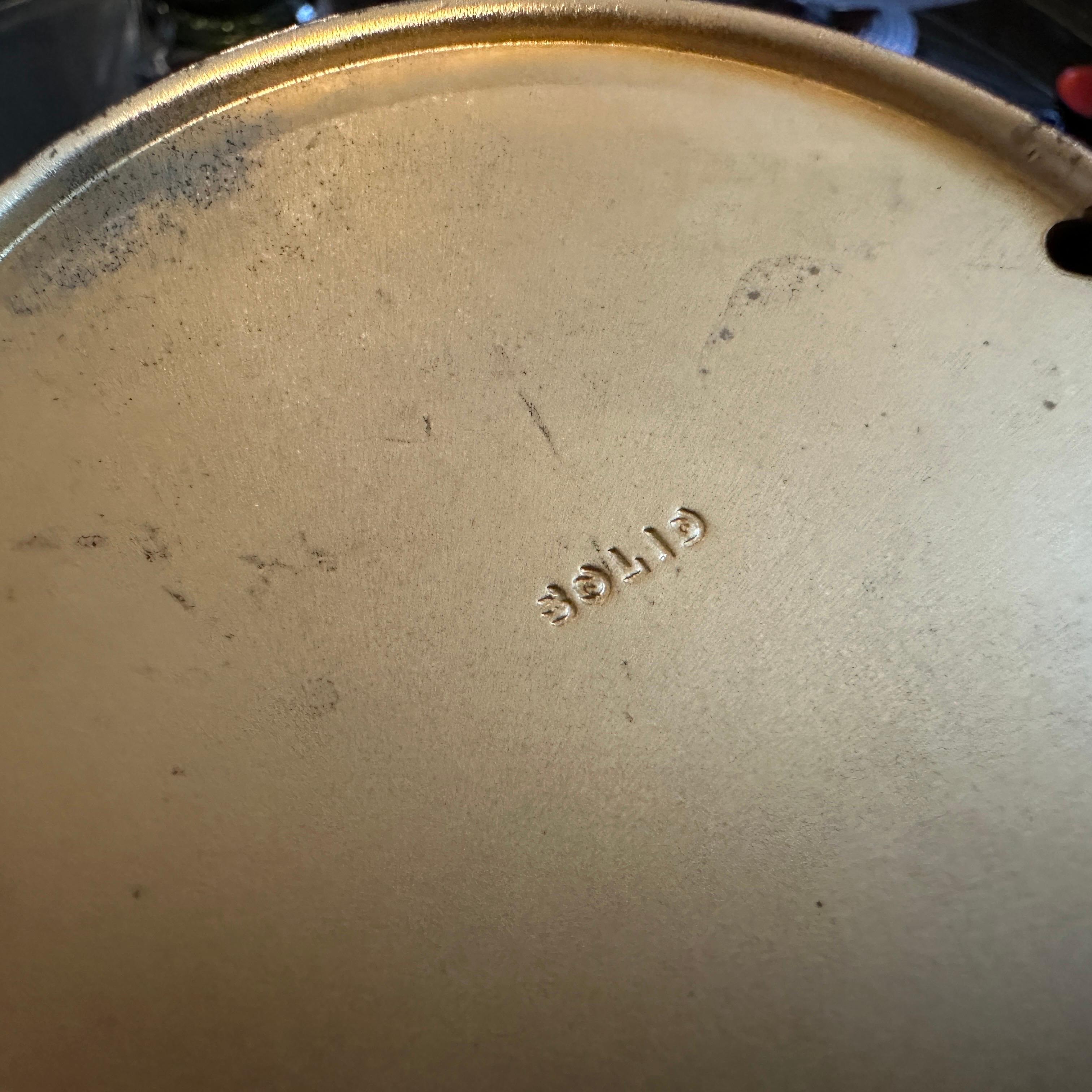 Jarrón moderno de metal dorado con diseño italiano de los años 70 siglo XX en venta