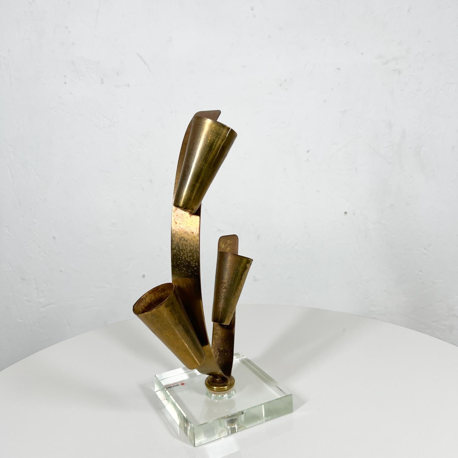 1970s Modern Glass and Brass Table Art Sculpture 5