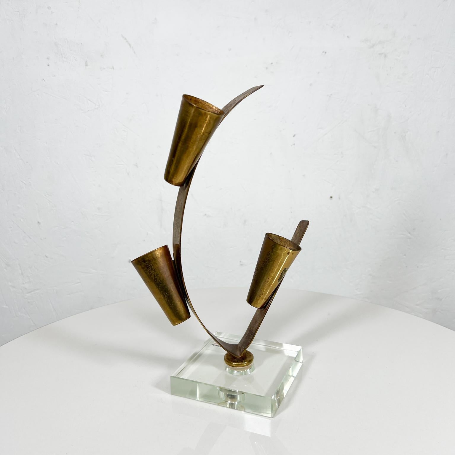 1970s Modern Glass and Brass Table Art Sculpture 4