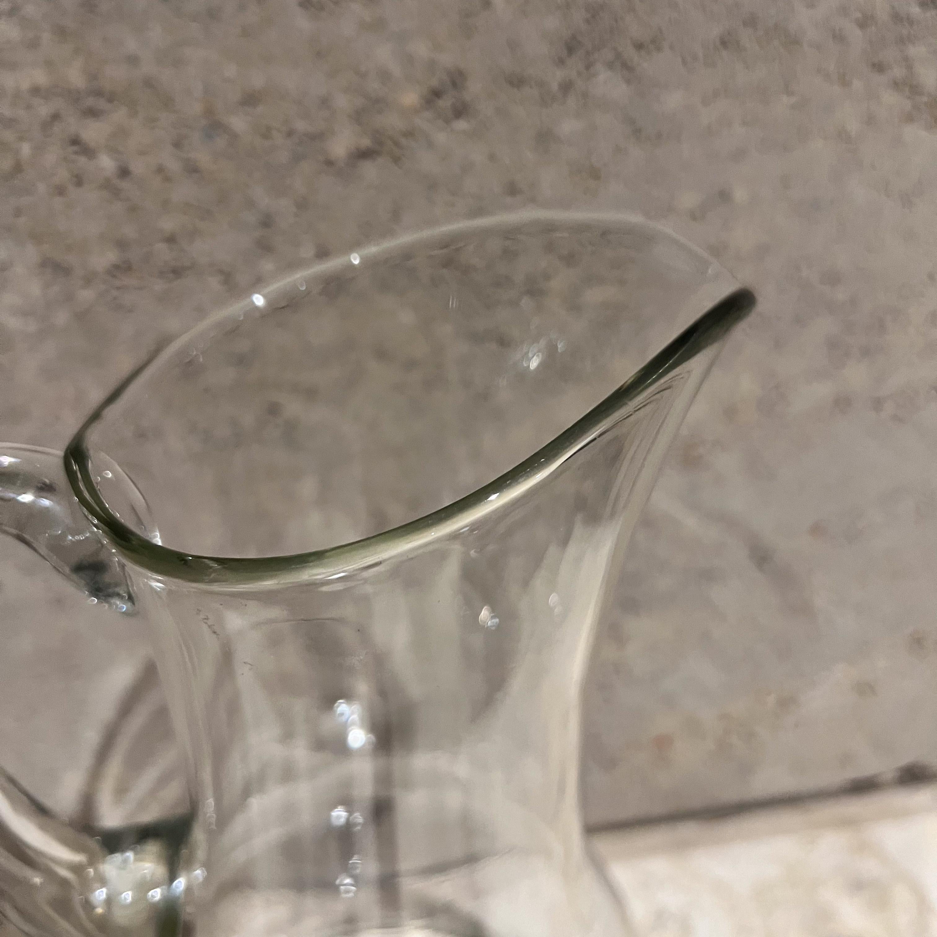 1970s Modernist Barware Glass Pitcher In Good Condition For Sale In Chula Vista, CA