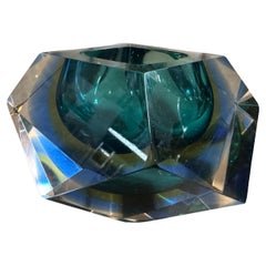 Posacenere moderno anni '70 in vetro di Murano Glass Sommerso sfaccettato verde e blu di Seguso