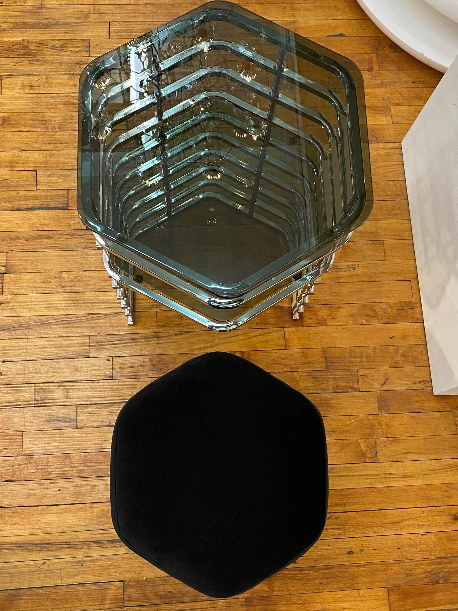 Table de coiffeuse et assise italienne moderne en chrome et verre des années 1970 en vente 7