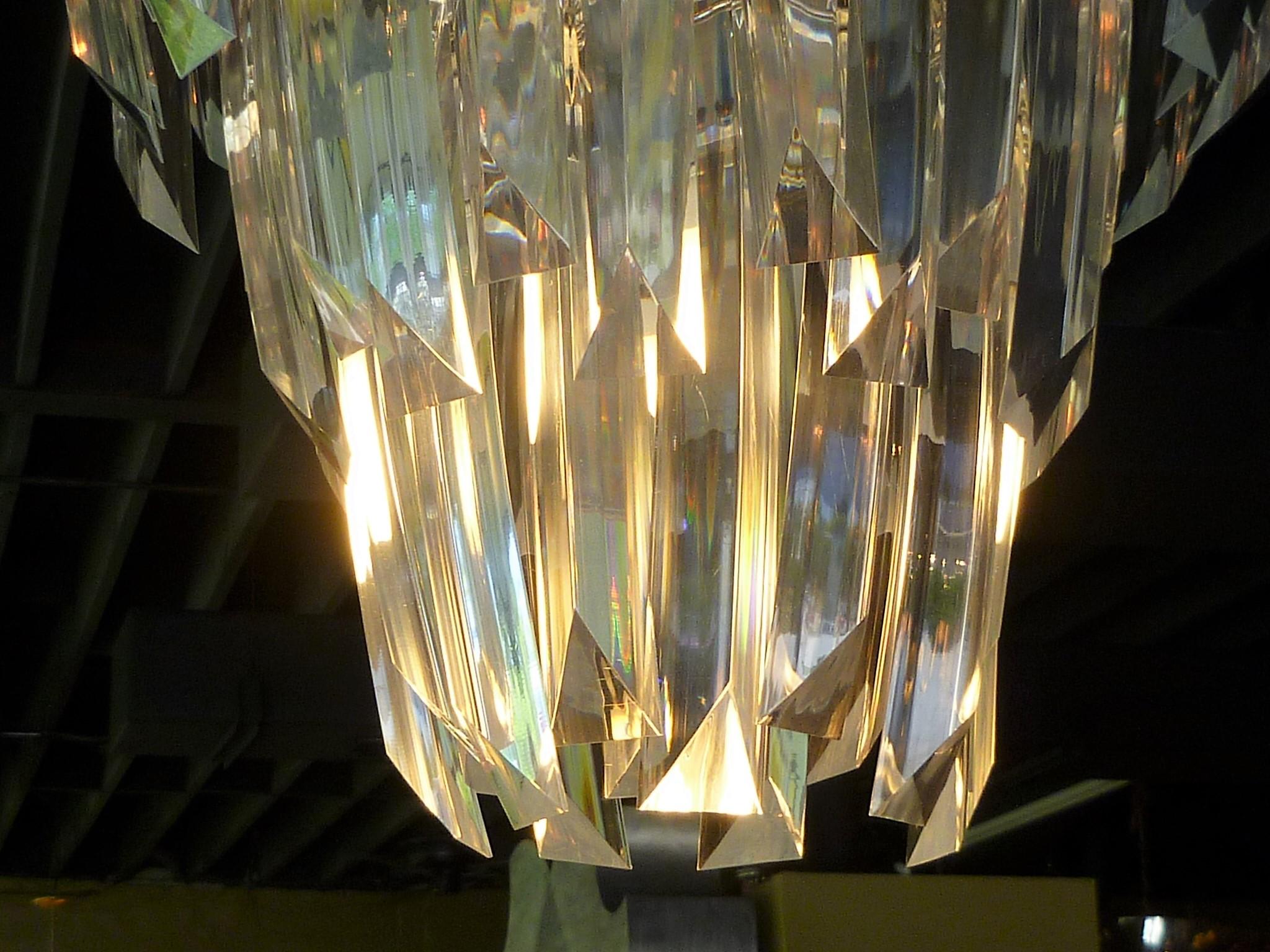 Mid-Century Modern 1970s Modern Large Three-Tier Lucite 9-Light Chandelier