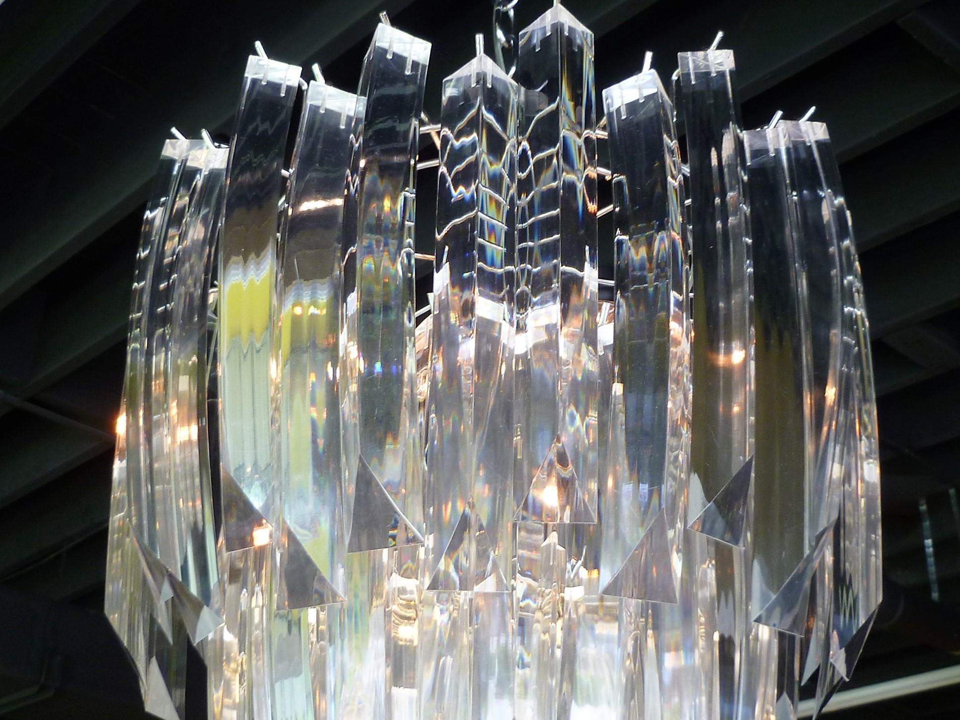 1970s Modern Large Three-Tier Lucite 9-Light Chandelier In Good Condition In Miami, FL