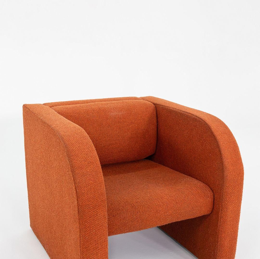 1970s Modern Orange Fabric Lounge or Club Chair with Arms For Sale 4