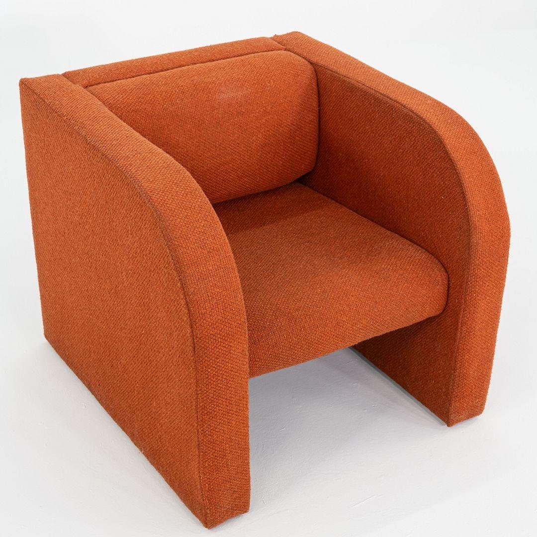 1970s Modern Orange Fabric Lounge or Club Chair with Arms For Sale 6