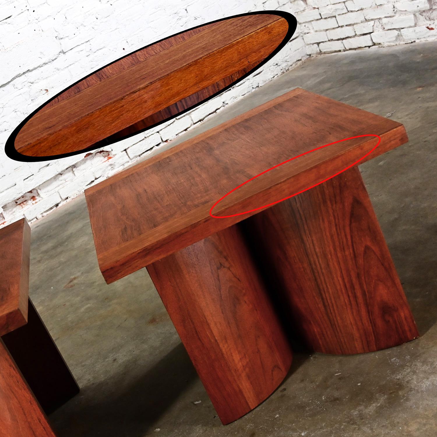 1970’s Modern Pair End Tables by Kroehler Square Tops & Bentwood Double U Bases For Sale 1