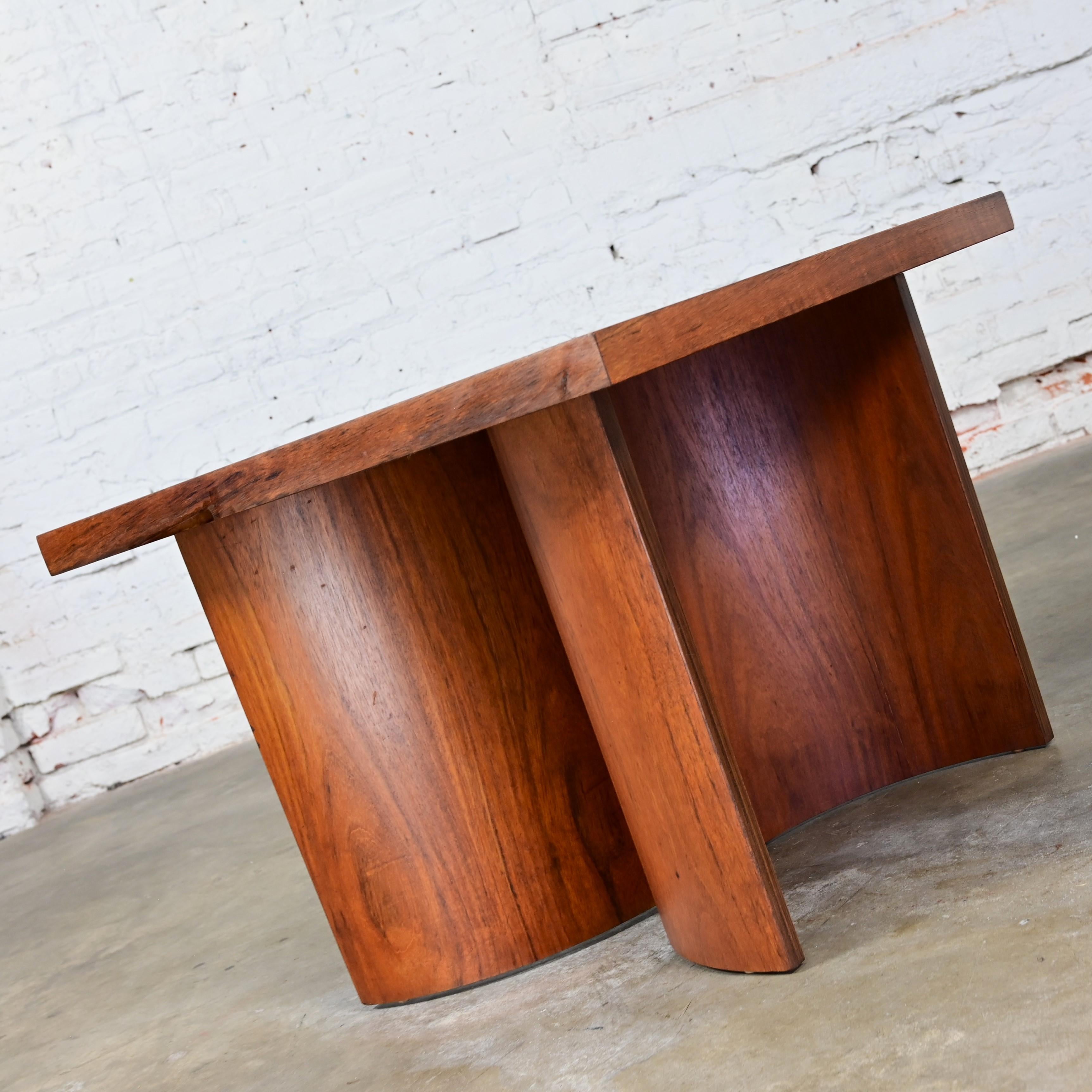 1970’s Modern Pair End Tables by Kroehler Square Tops & Bentwood Double U Bases For Sale 2