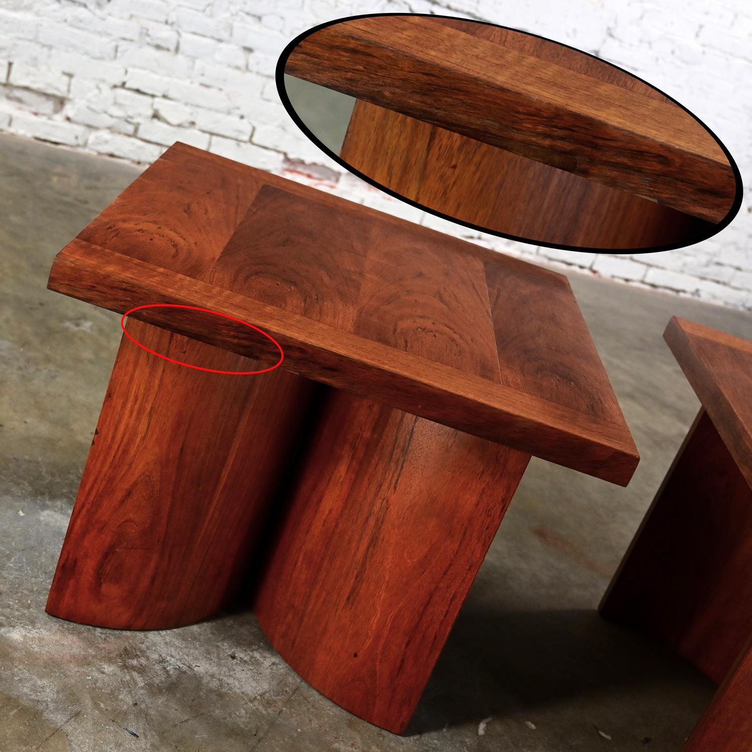 Late 20th Century 1970’s Modern Pair End Tables by Kroehler Square Tops & Bentwood Double U Bases For Sale