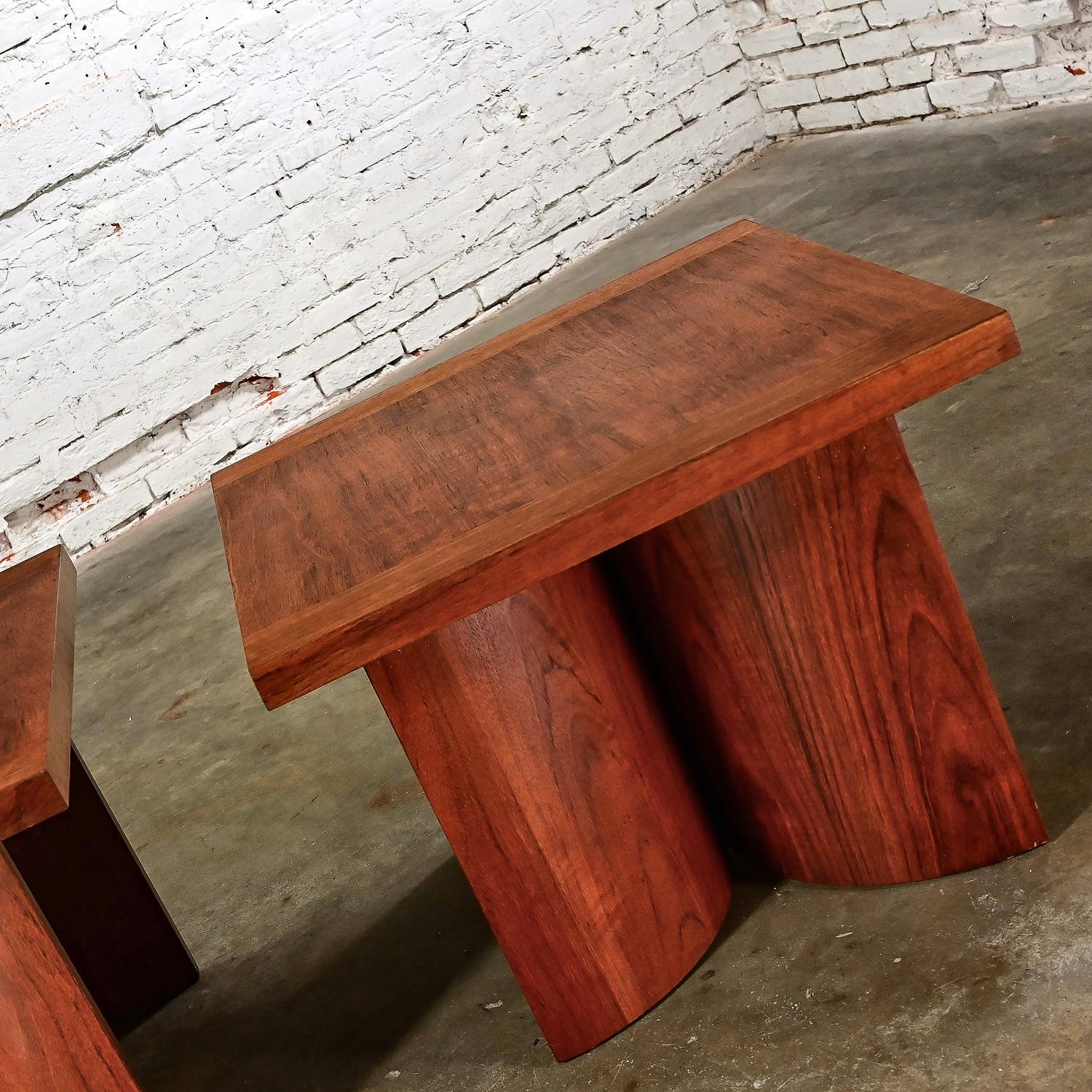 Wood 1970’s Modern Pair End Tables by Kroehler Square Tops & Bentwood Double U Bases