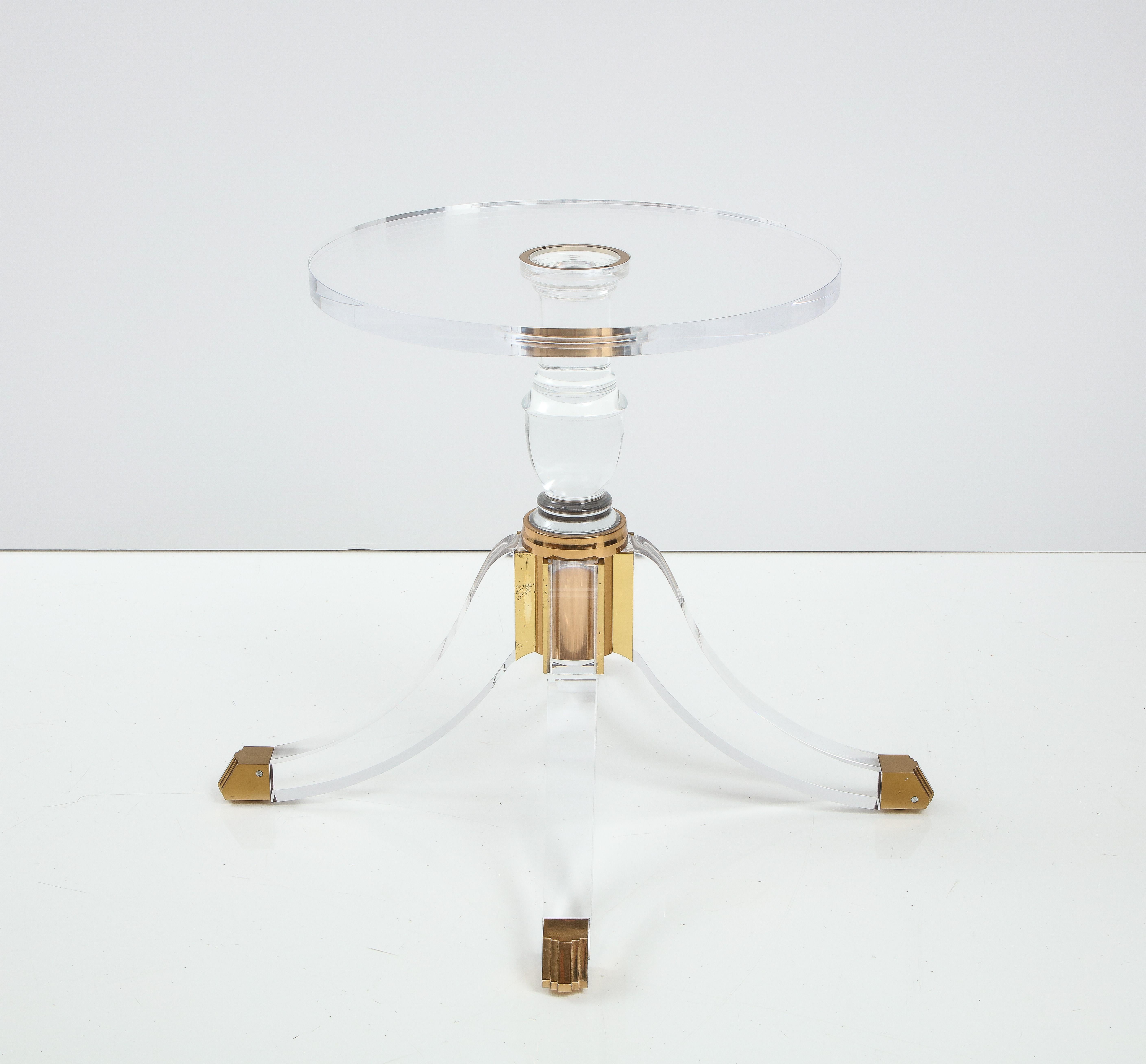 1970's Modern Pedestal Base Lucite And Brass Signed Dining Table In Good Condition In New York, NY
