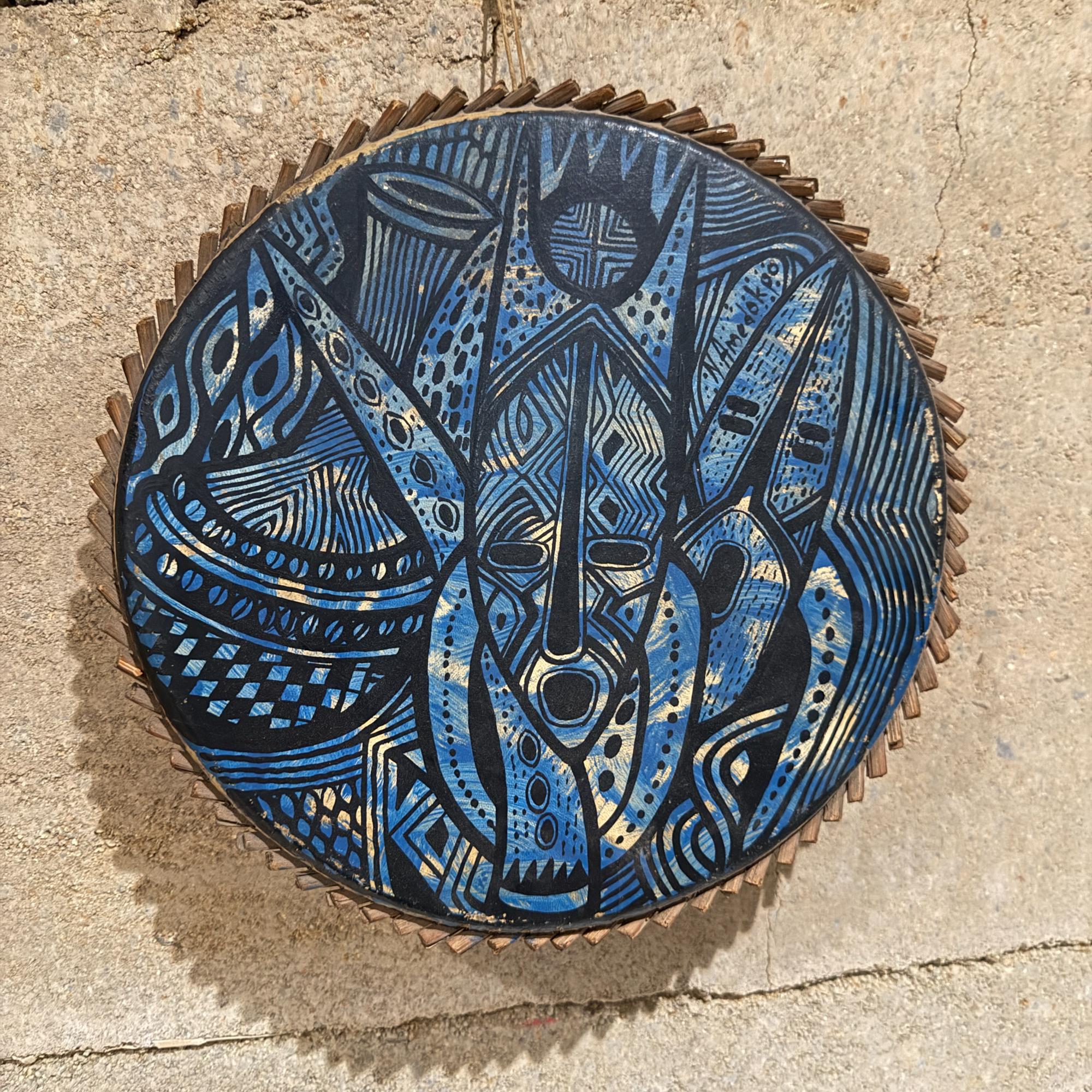 Moderne Keramikkunst der 1970er Jahre Blaues Tambourine Ziegenleder und Holz im Angebot 11