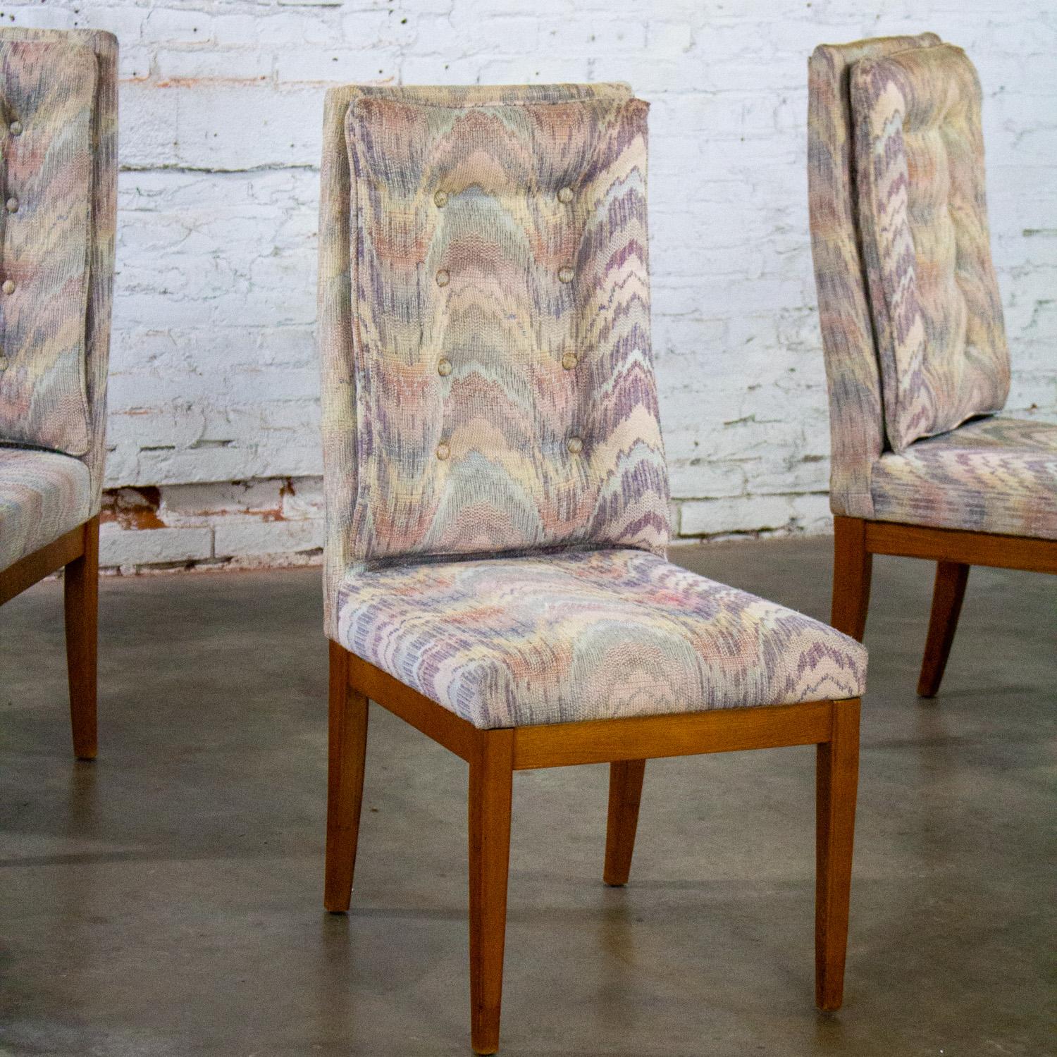 1970's Modernes Set von 5 Founders Furniture Patterns 23 Beistell- oder Esszimmerstühlen im Zustand „Gut“ im Angebot in Topeka, KS