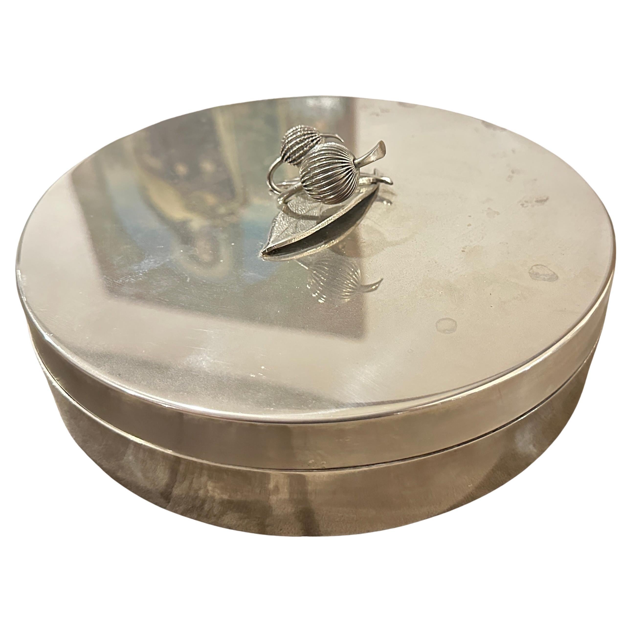 1970 Modern Modern Silver Plated Round Jewelry Box By Renzo Casati Firenze en vente
