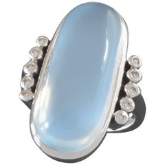 1970s Modernist 17.5 Carat Moonstone Diamond White Gold Cocktail Ring