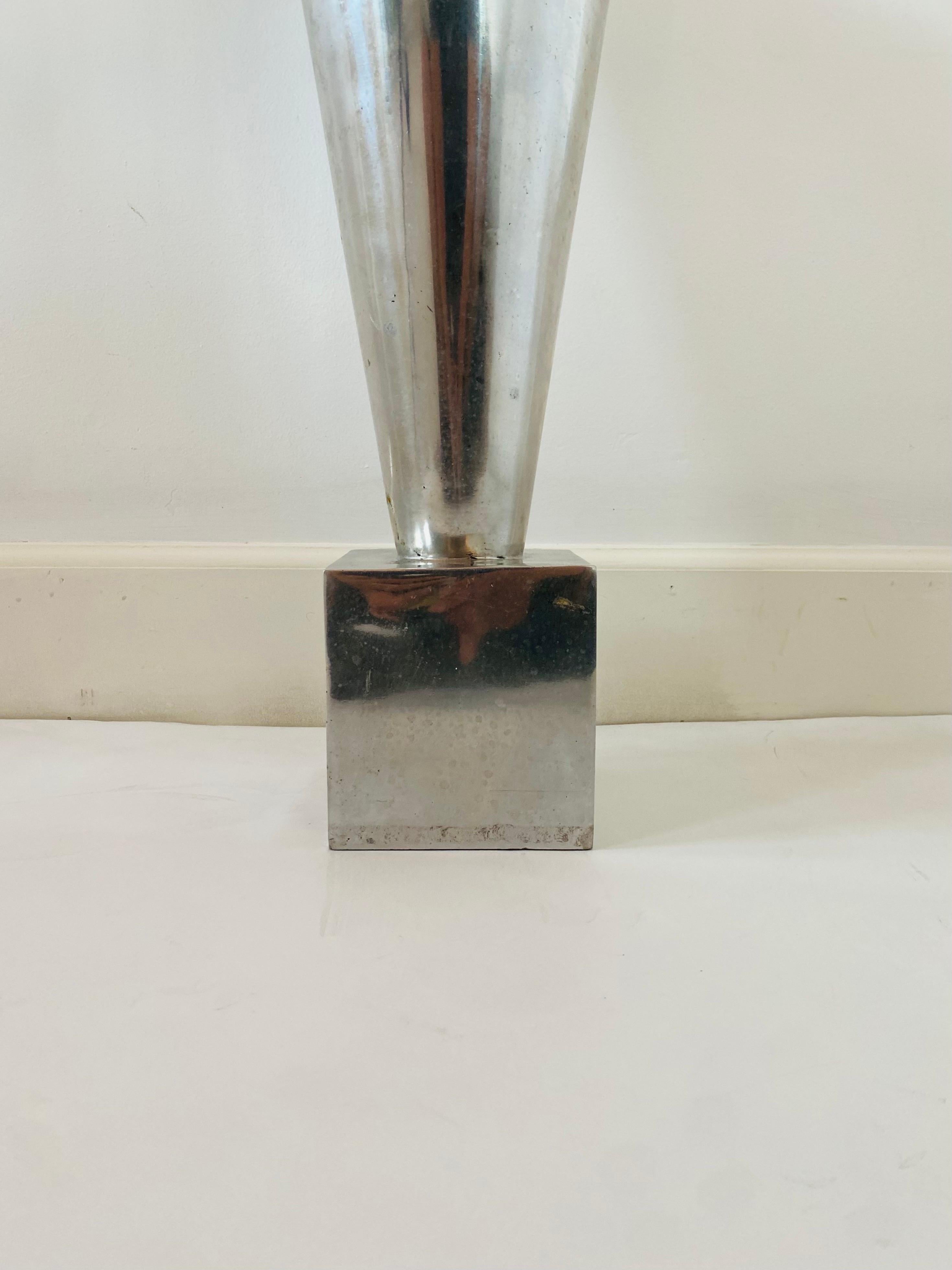 1970er Modernist Aluminium Pflanzgefäß Vase von AZ Cast Products im Angebot 2