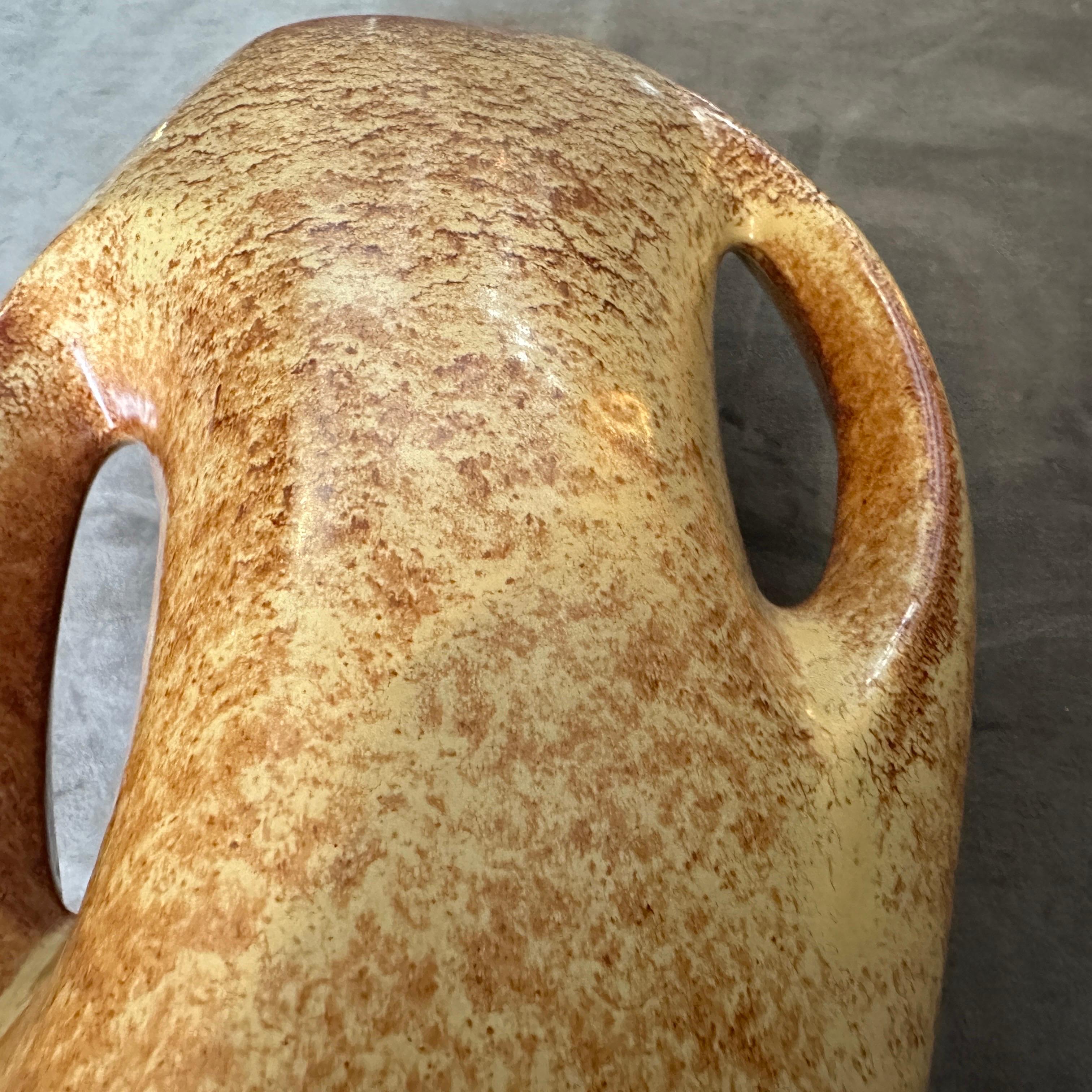 Italienische Keramikvase in Bernstein und Brown aus den 1970er Jahren von Giovanni Bertoncello im Angebot 1