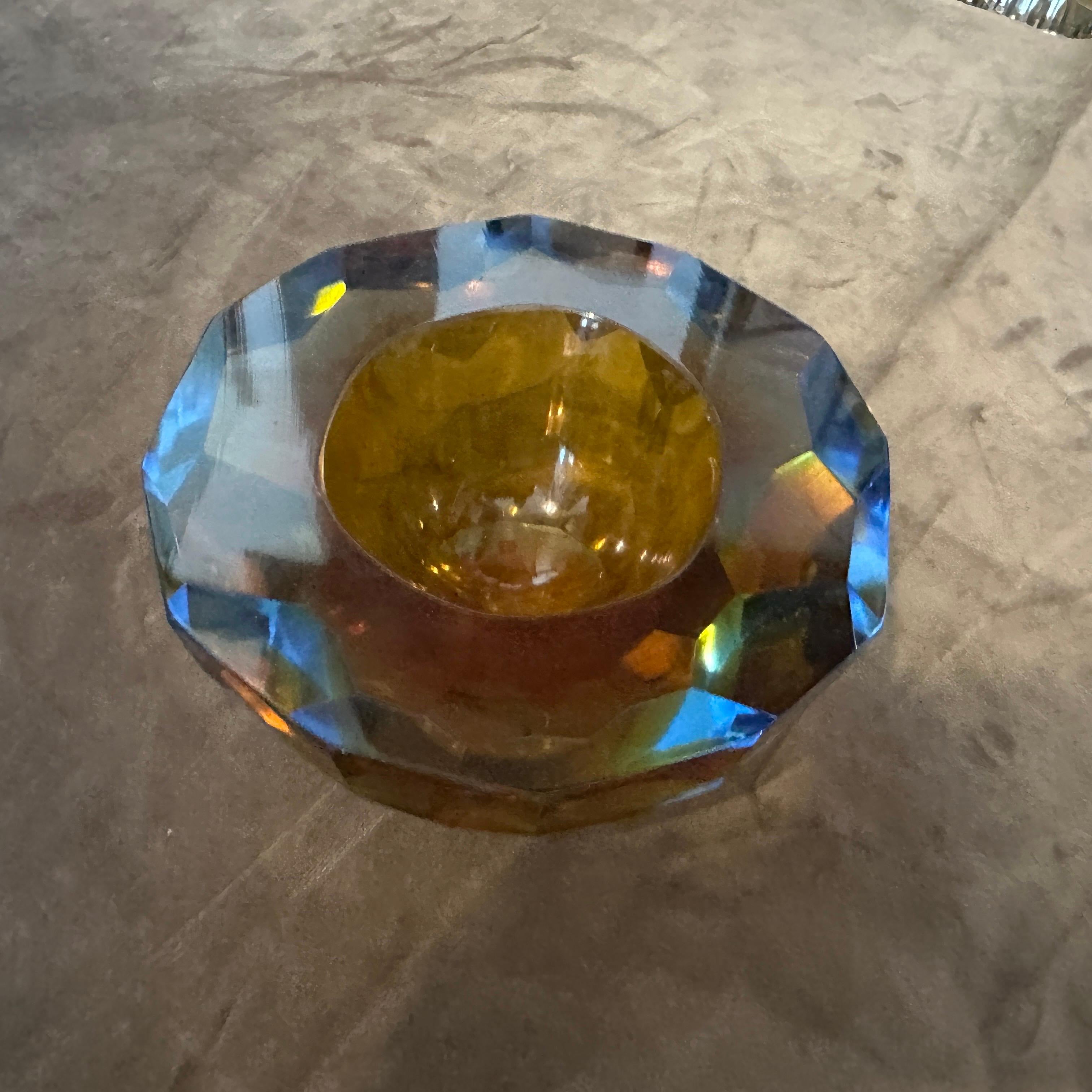 1970s Modernist Blue and Brown Faceted Murano Glass Round Bowl by Mandruzzato For Sale 3