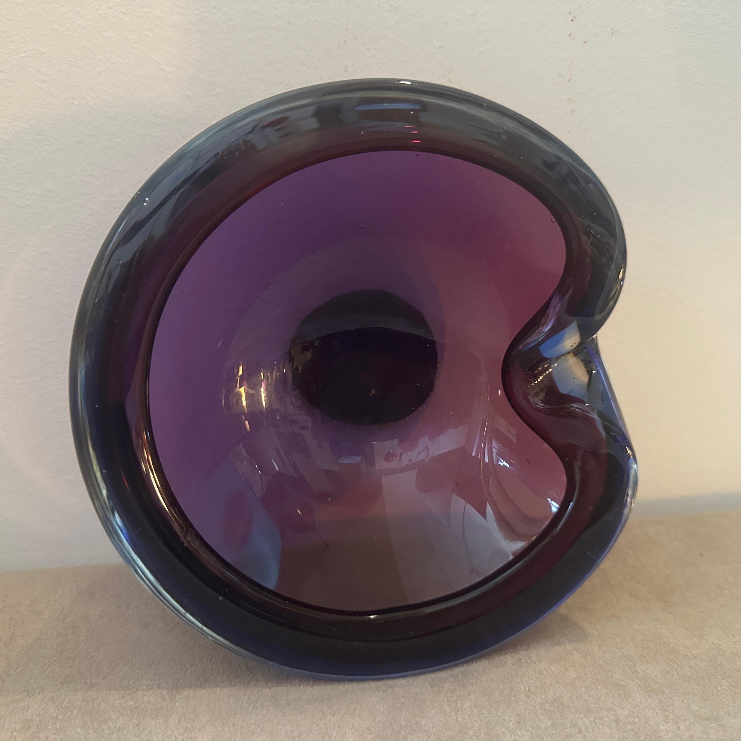 Italian 1970s Modernist Blue and Purple Murano Glass Bowl by Seguso For Sale