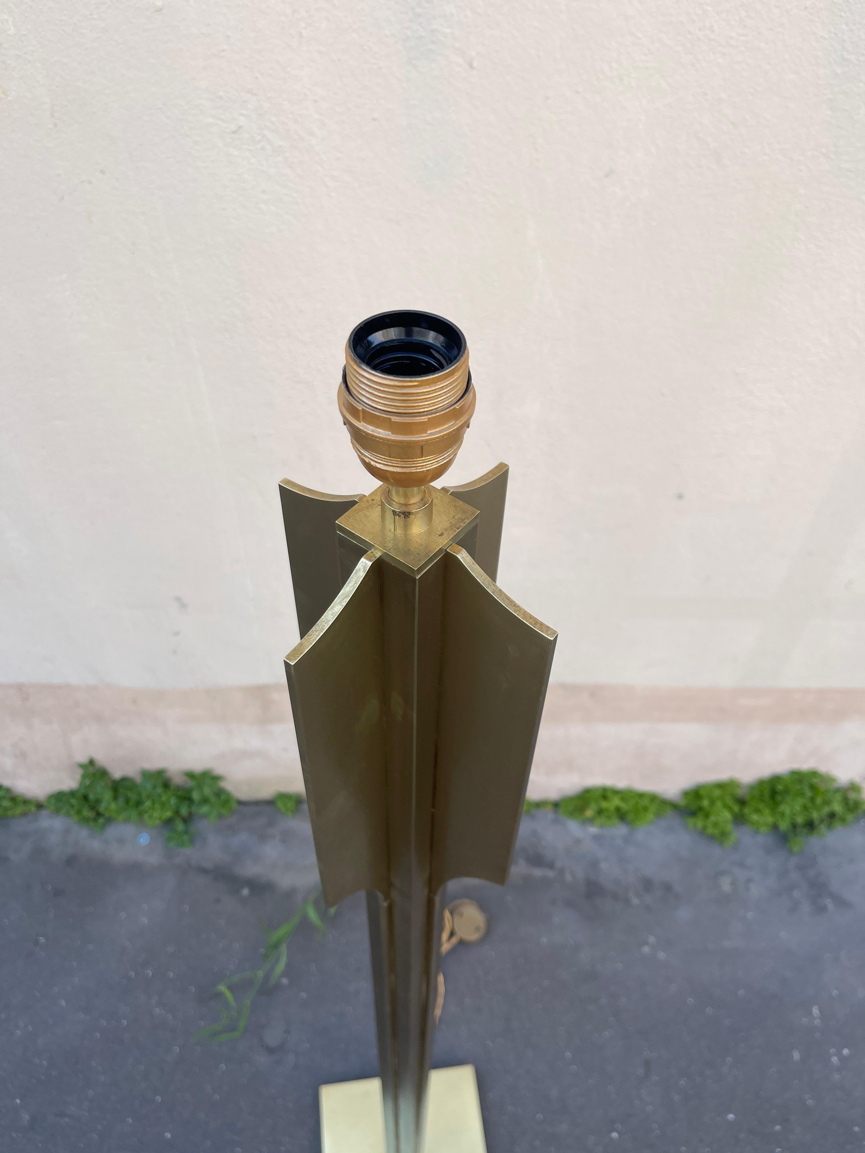 Lámpara de pie modernista de bronce de los años 70 en Bueno estado para la venta en Bois-Colombes, FR