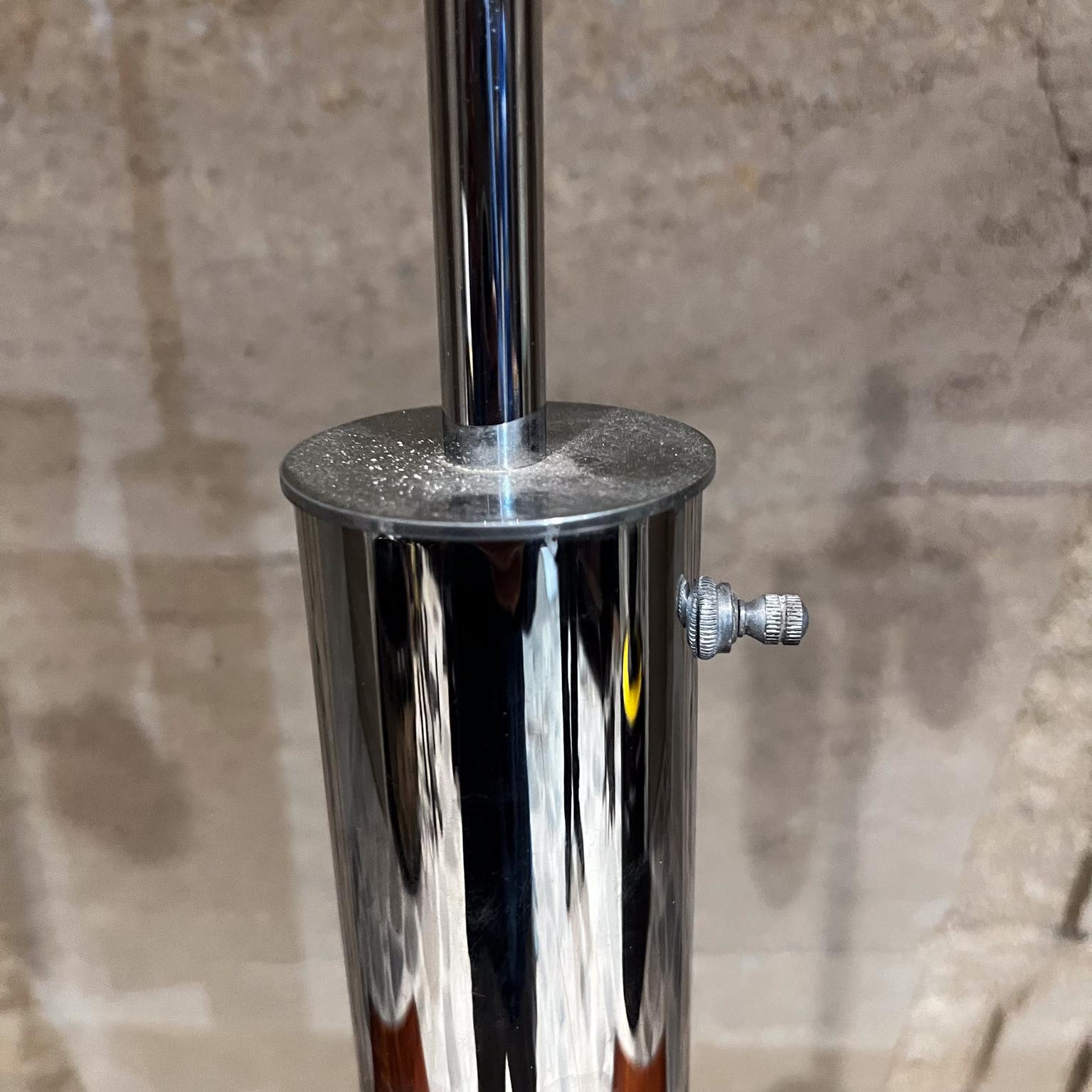 American 1970s Modernist Chrome Cylinder Von Nessen Table Lamp New York For Sale