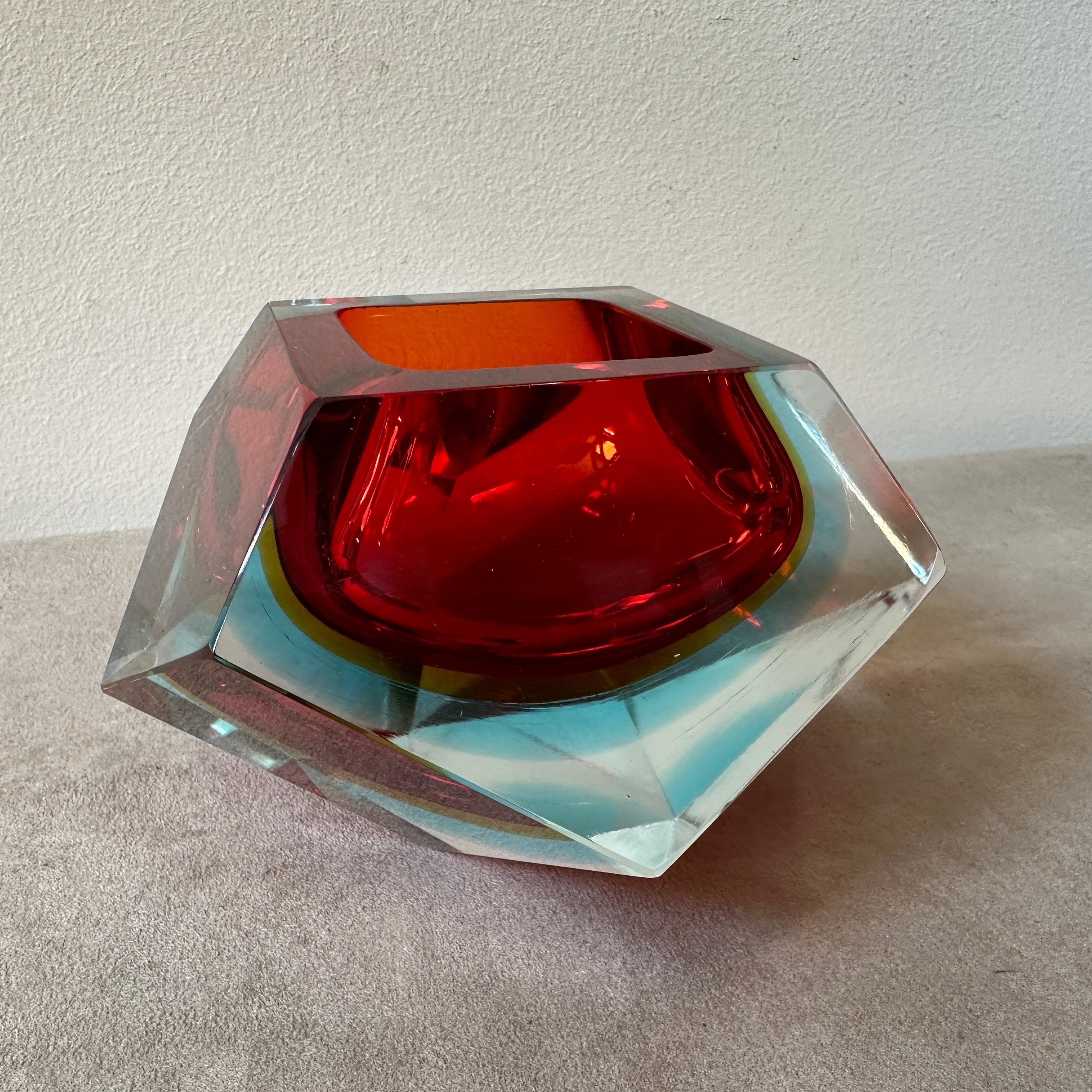 1970s Modernist Faceted Sommerso Murano Glass Big Ashtray by Seguso For Sale 5