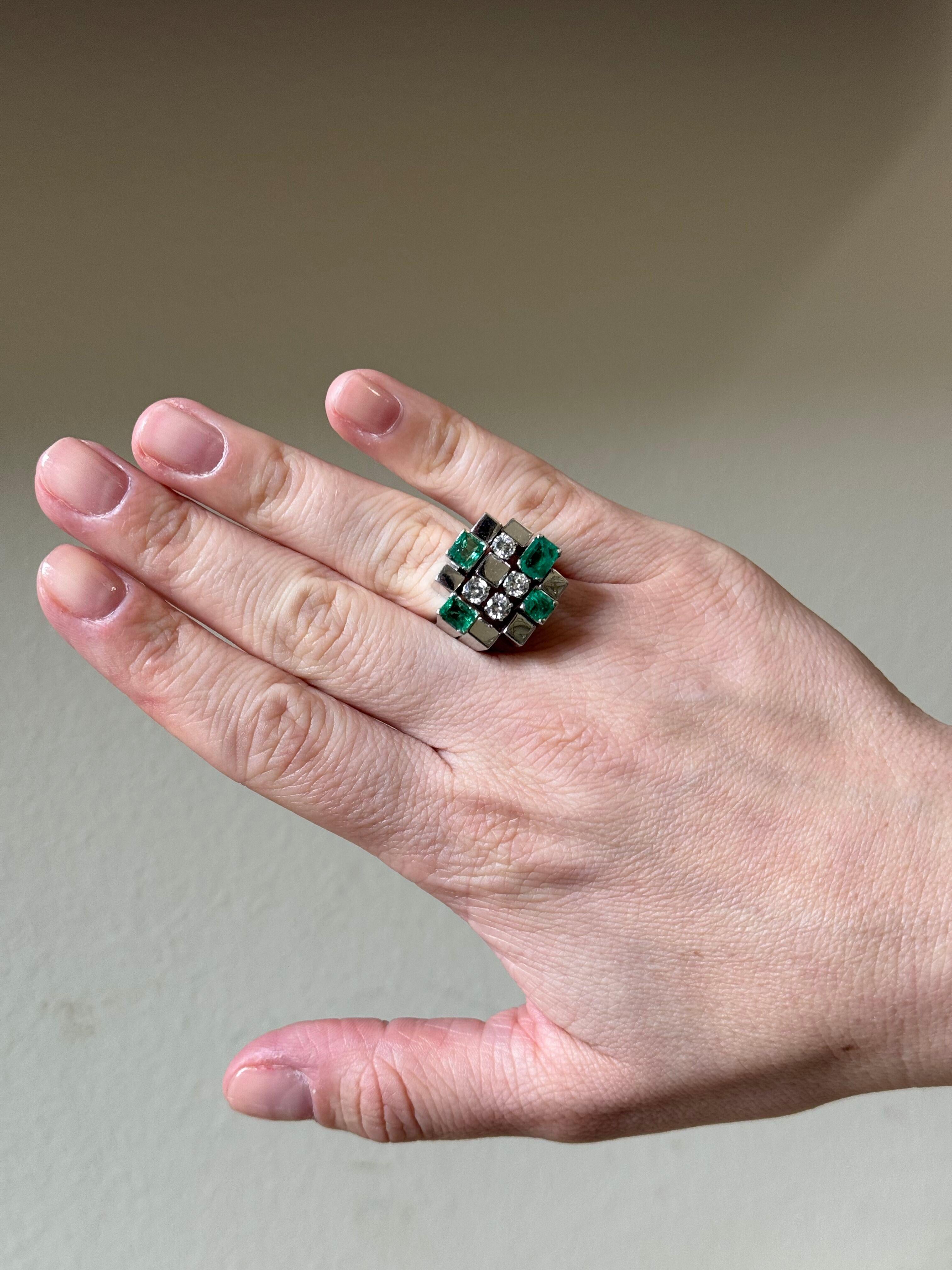 1970s Modernist Gold Diamond Emerald Ring For Sale 2