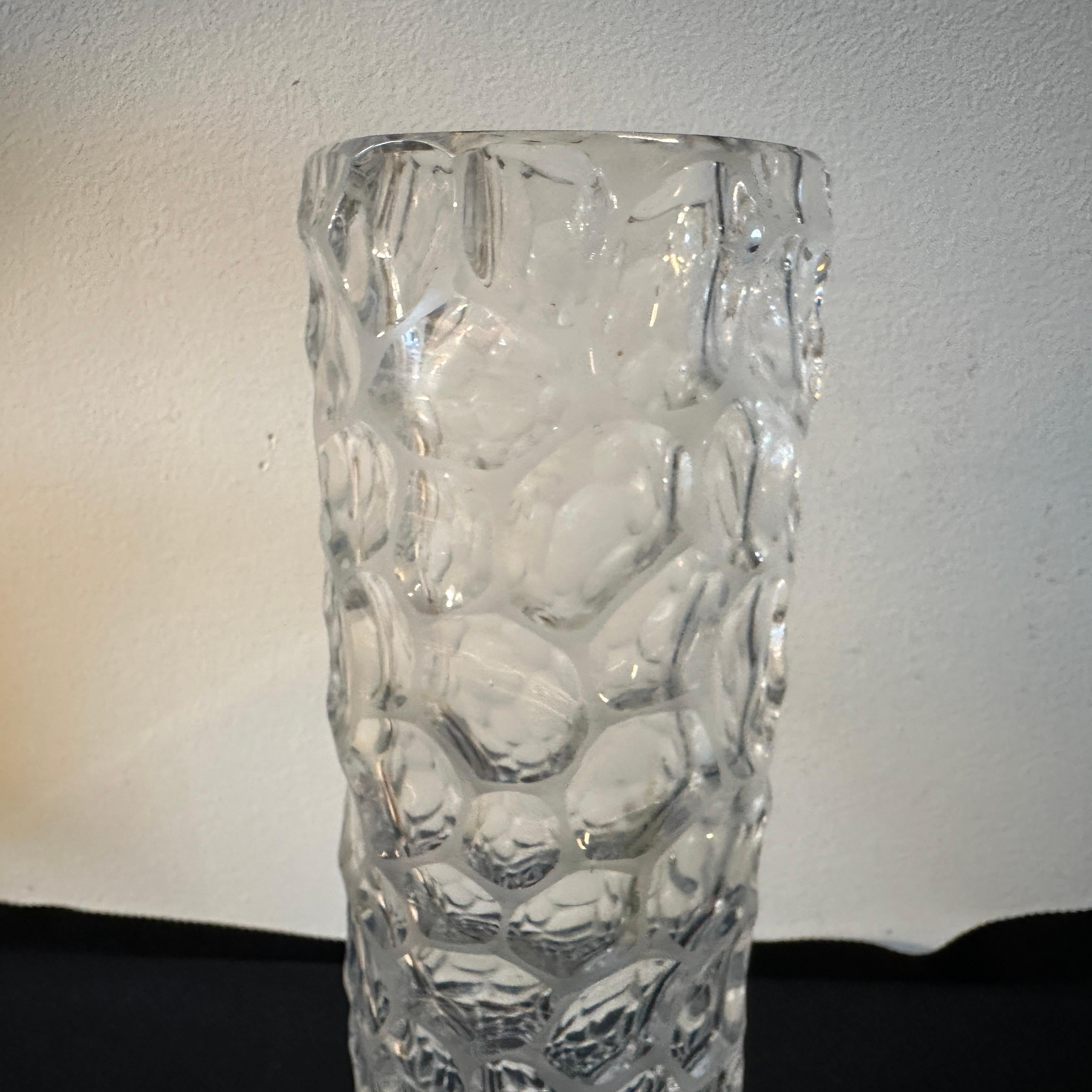 1970s Modernist Hammered Clear Glass Italian Cylindrical Vase For Sale 1