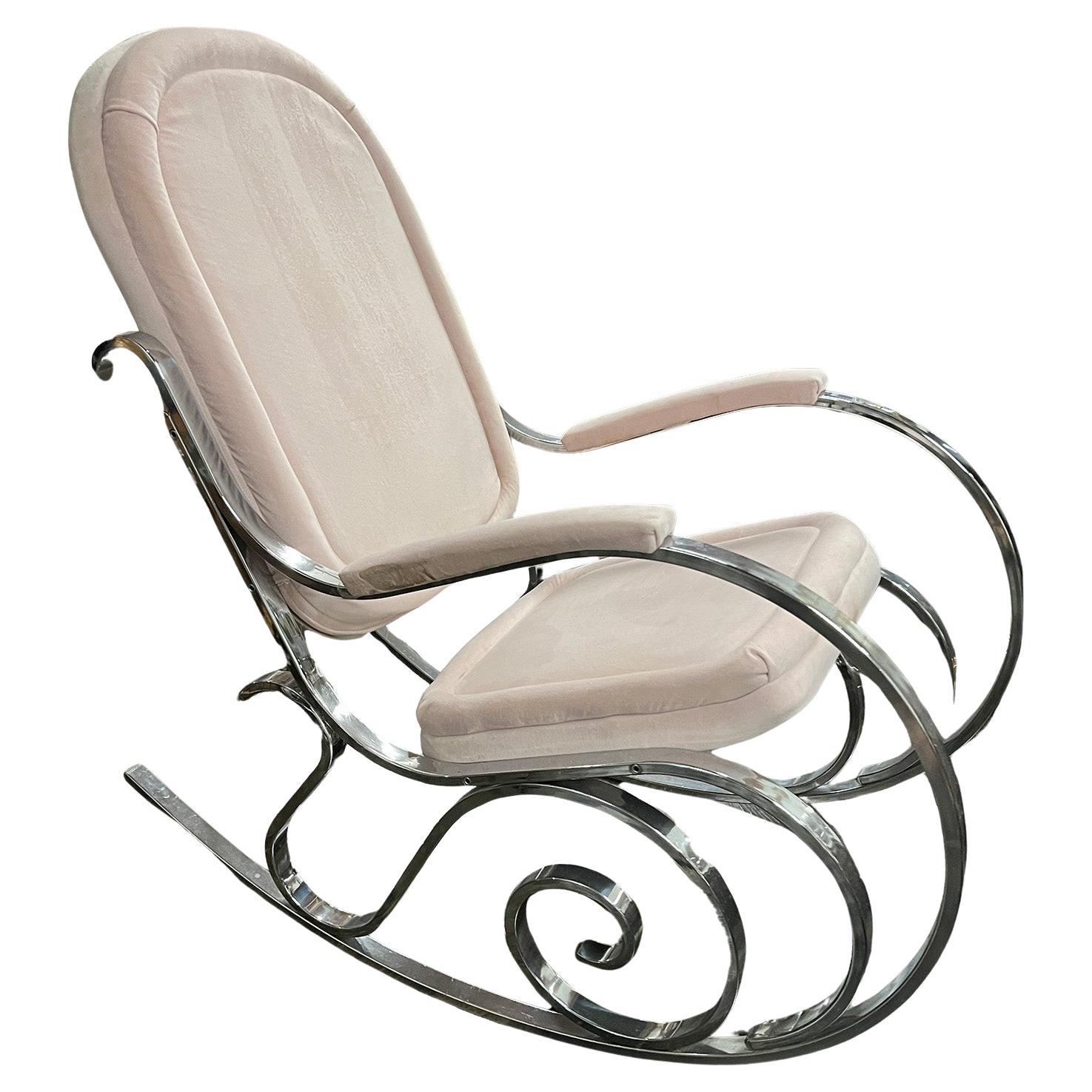 Fauteuil à bascule moderniste des années 1970 de la Maison Jansen, style Hollywood Regency, en rose en vente