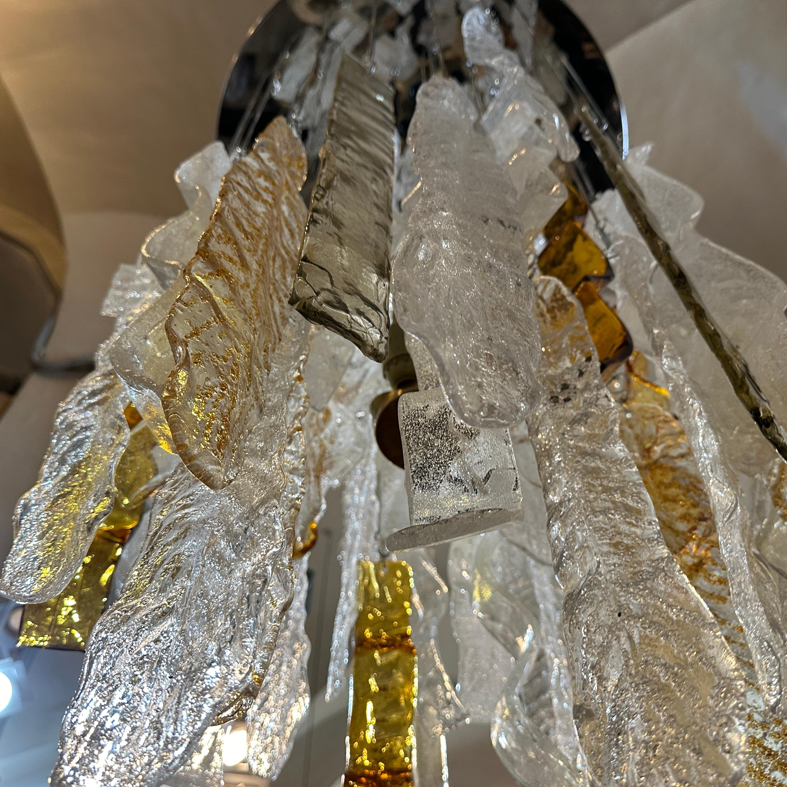 Modernistischer Murano-Glas-Kronleuchter der 1970er Jahre mit riesiger Cascade von Mazzega im Angebot 4