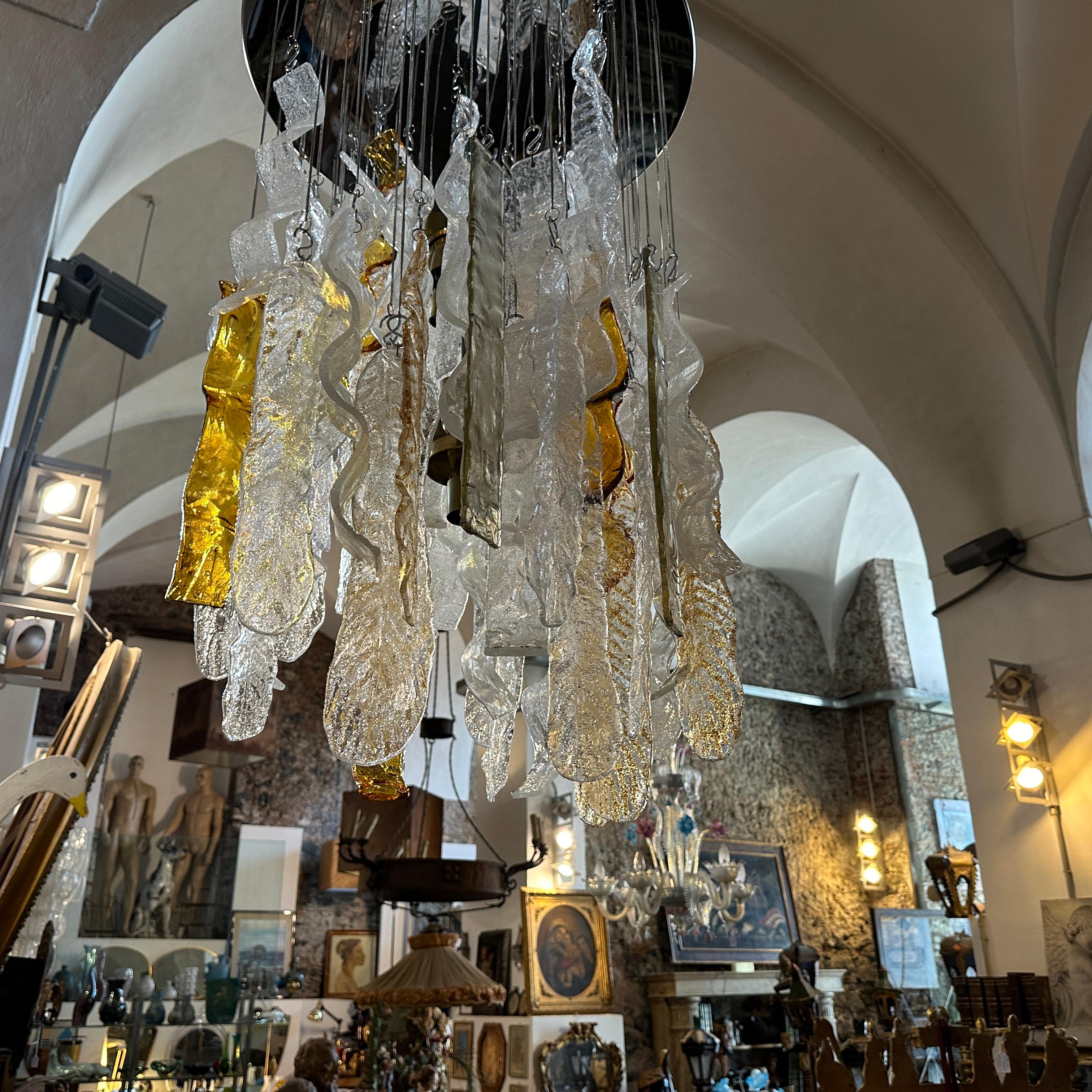 Lustre à grande cascade en verre de Murano moderniste des années 1970 par Mazzega Murano en vente 1