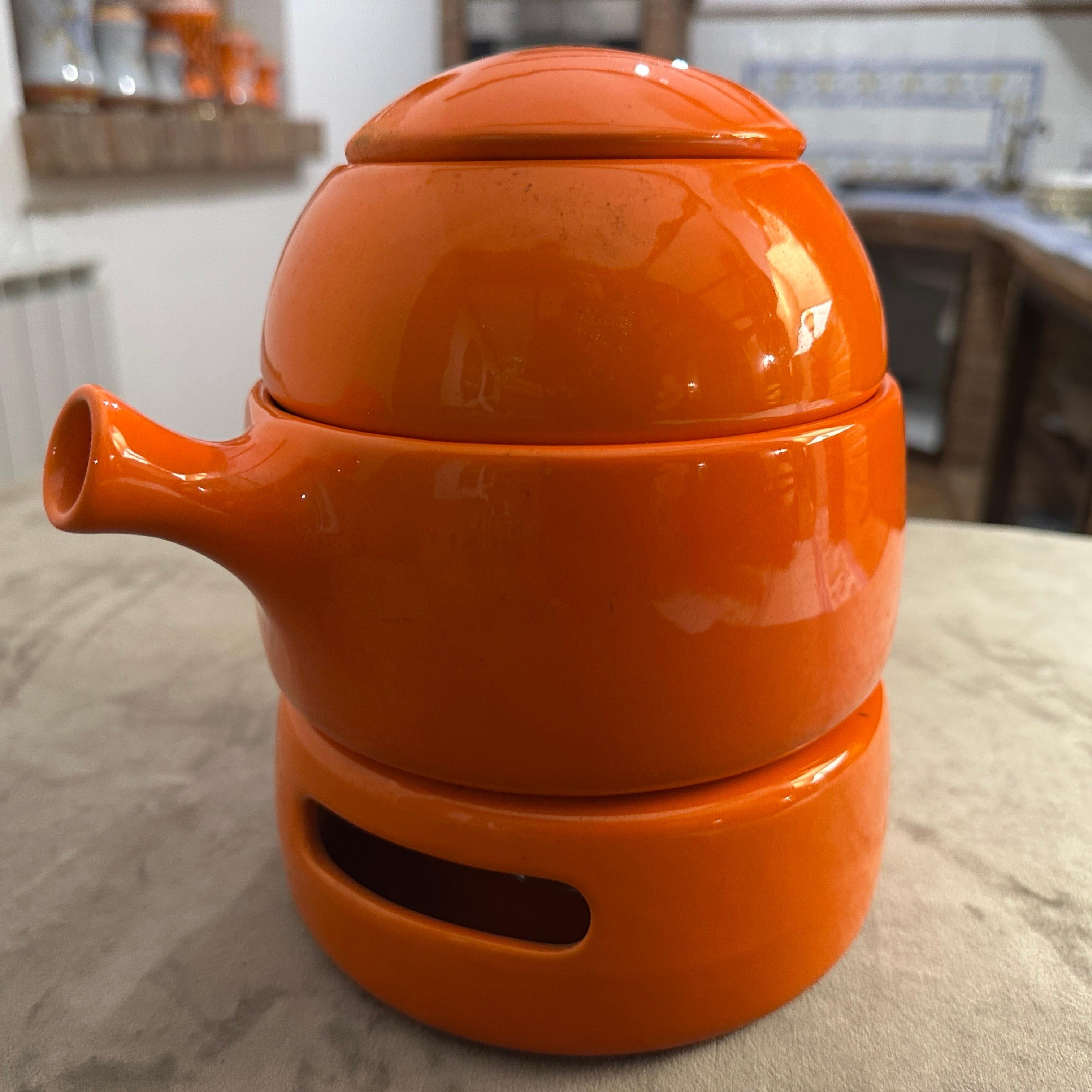 Teiera modernista in ceramica arancione degli anni '70 di Liisi Beckmann per Gabbianelli in vendita 6
