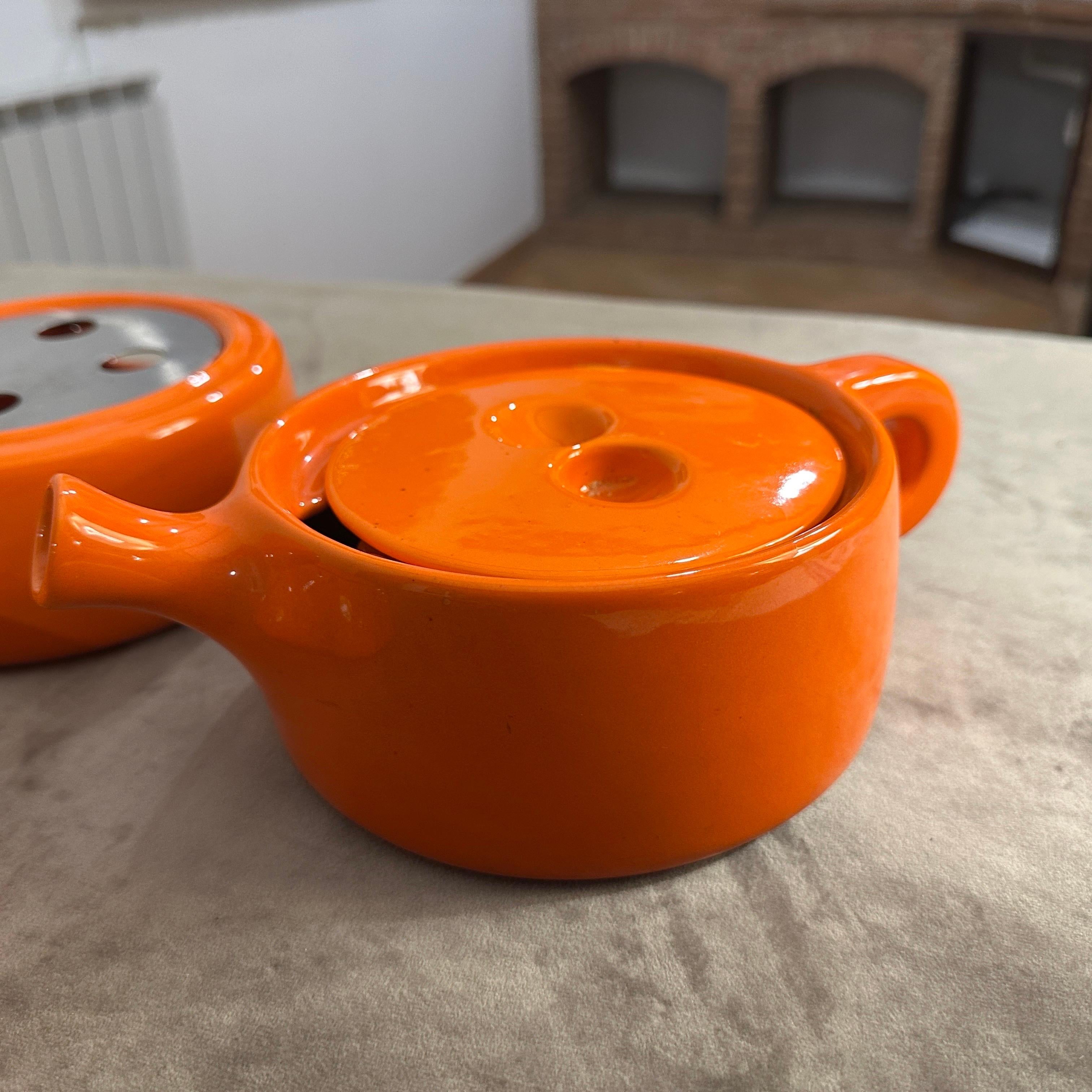 Teiera modernista in ceramica arancione degli anni '70 di Liisi Beckmann per Gabbianelli in vendita 7