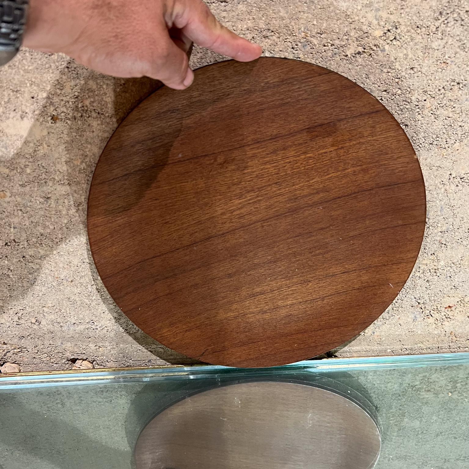 1970s Modernist Platter Teak Wood on Black Plate For Sale 2