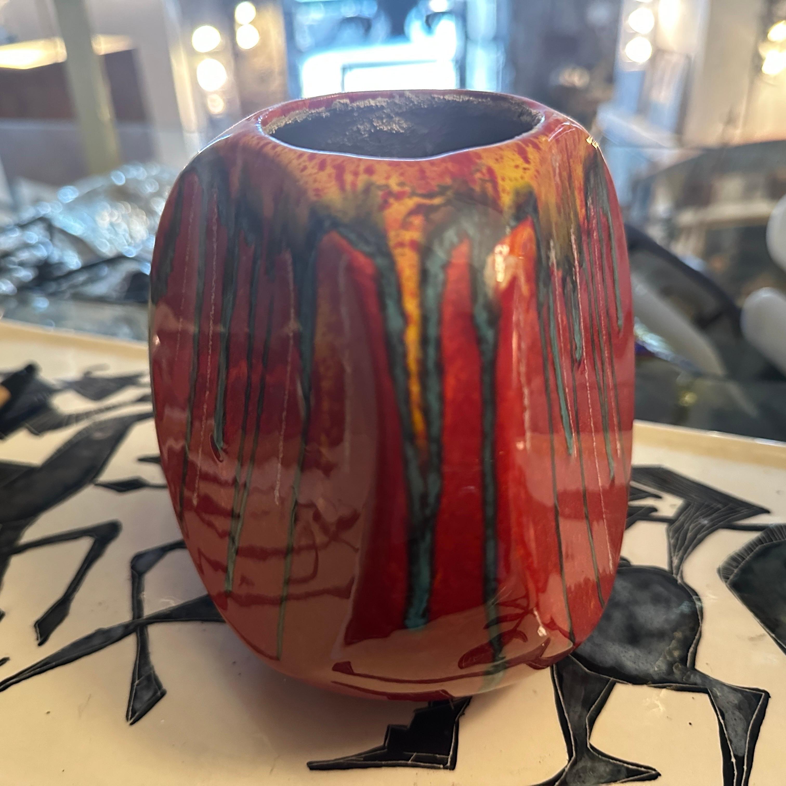 Vaso in ceramica policroma modernista degli anni '70 di Roberto Rigon per Bertoncello In condizioni buone in vendita a Aci Castello, IT