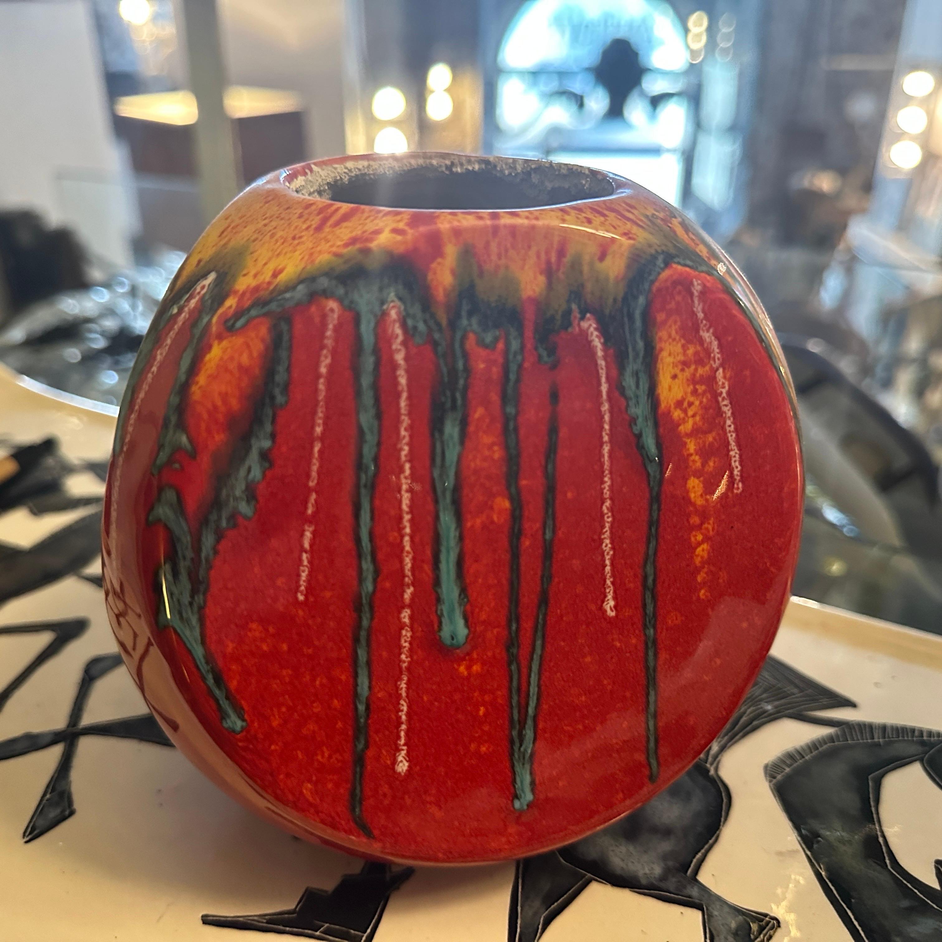 XX secolo Vaso in ceramica policroma modernista degli anni '70 di Roberto Rigon per Bertoncello in vendita