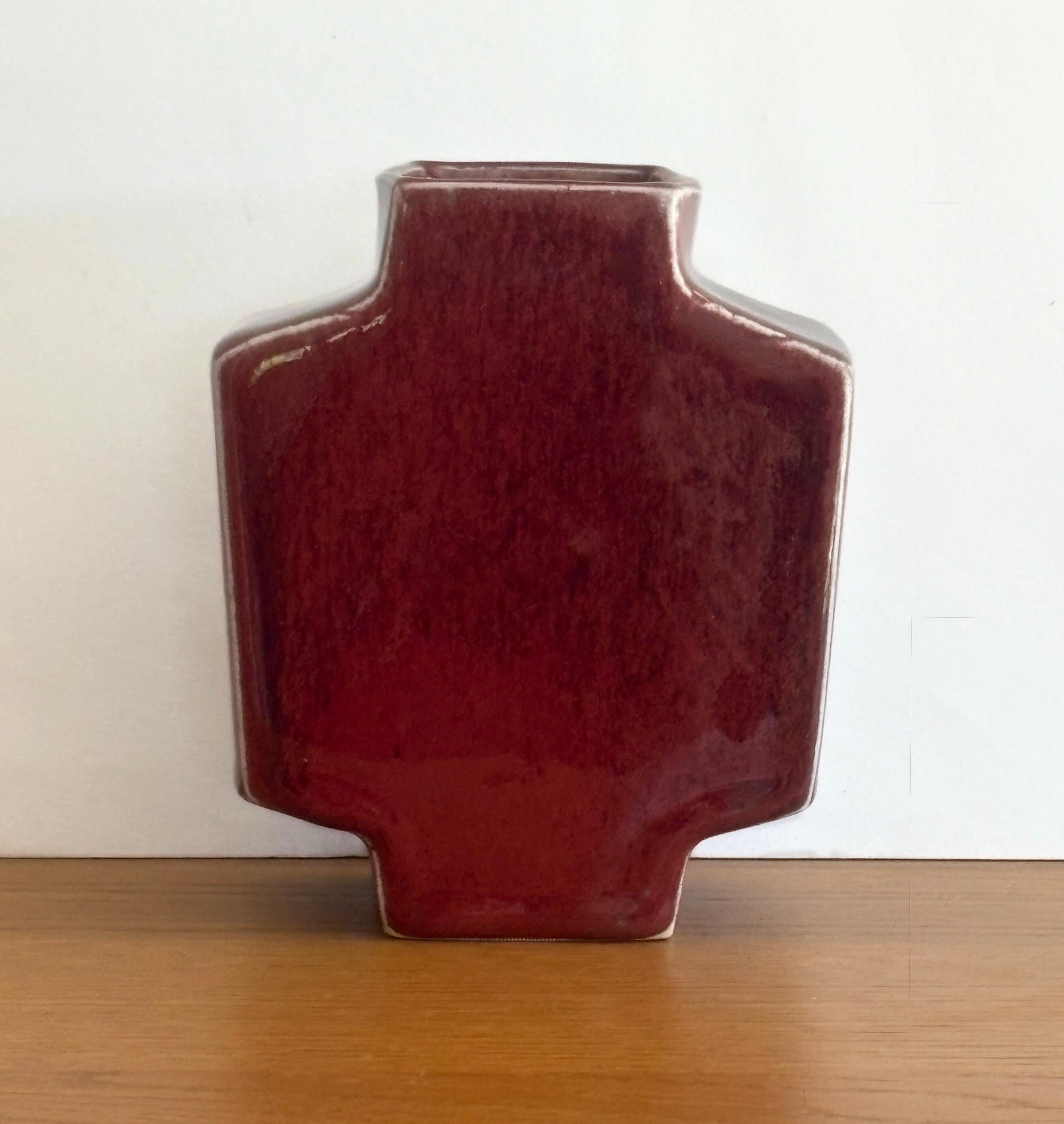 French 1970s Modernist Red Enameled Porcelain Vase by Tim & Jacqueline Orr For Sale