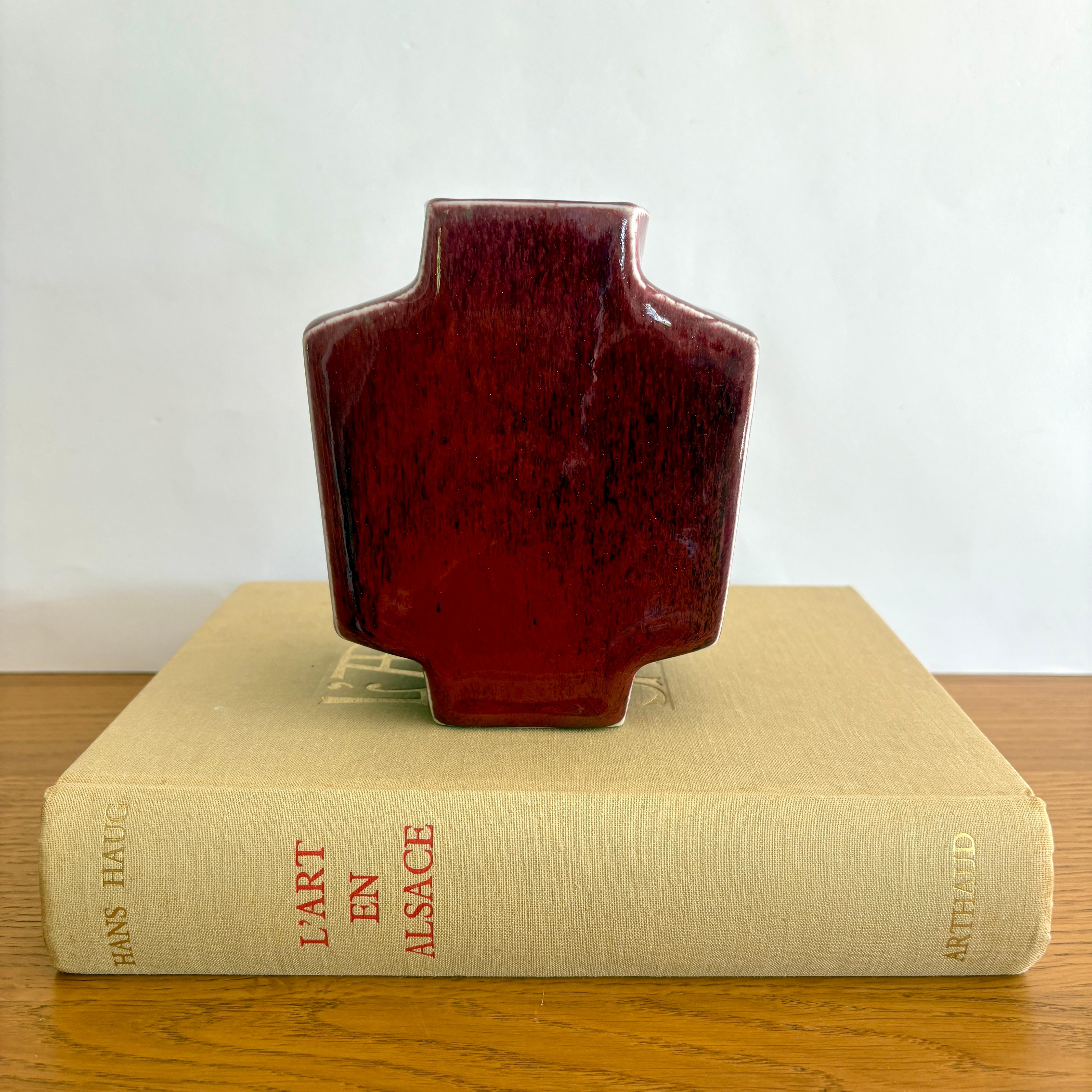 French 1970s Modernist Red Enameled Porcelain Vase by Tim & Jacqueline Orr For Sale