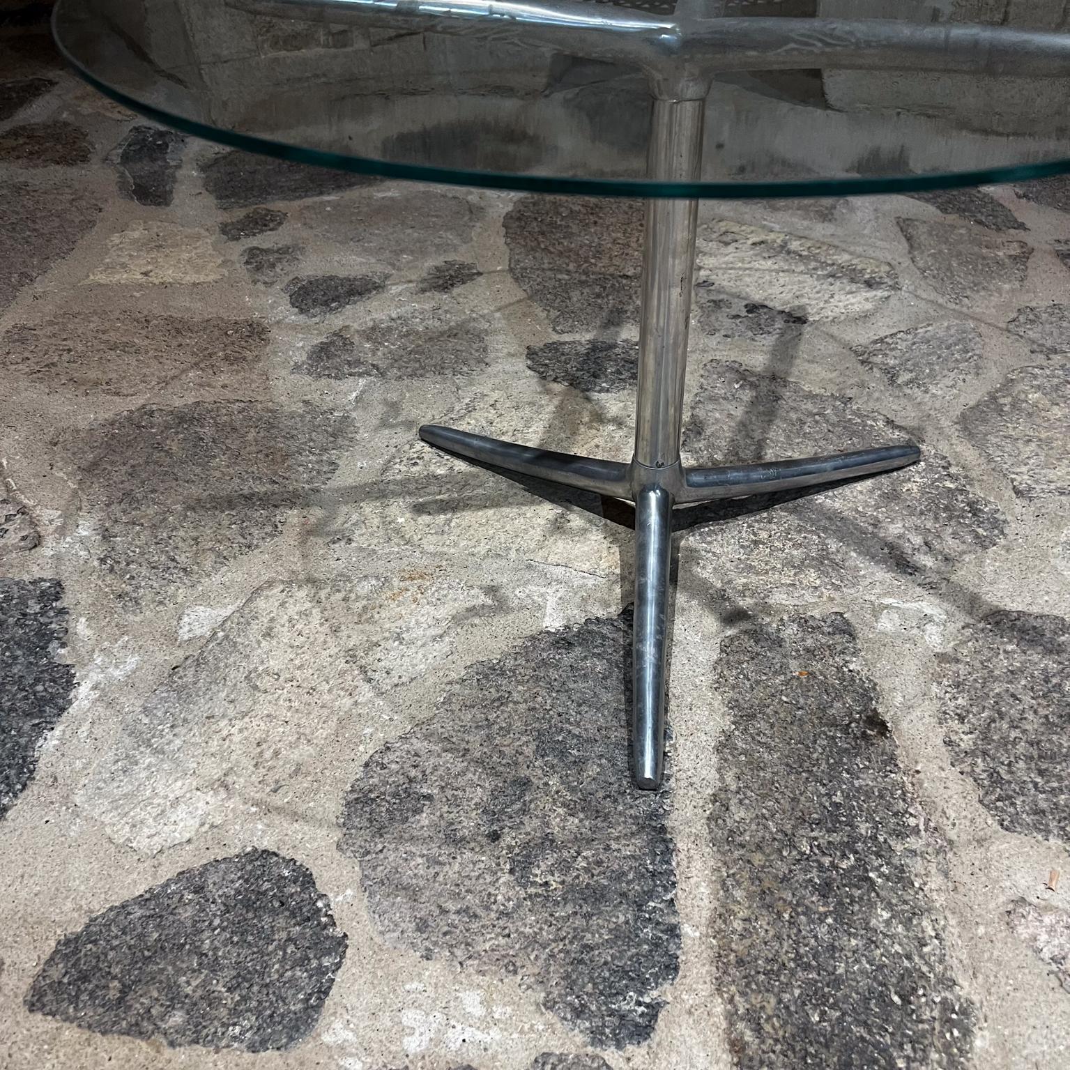 Late 20th Century 1970s Modernist Side Table Tripod Base Aluminum For Sale