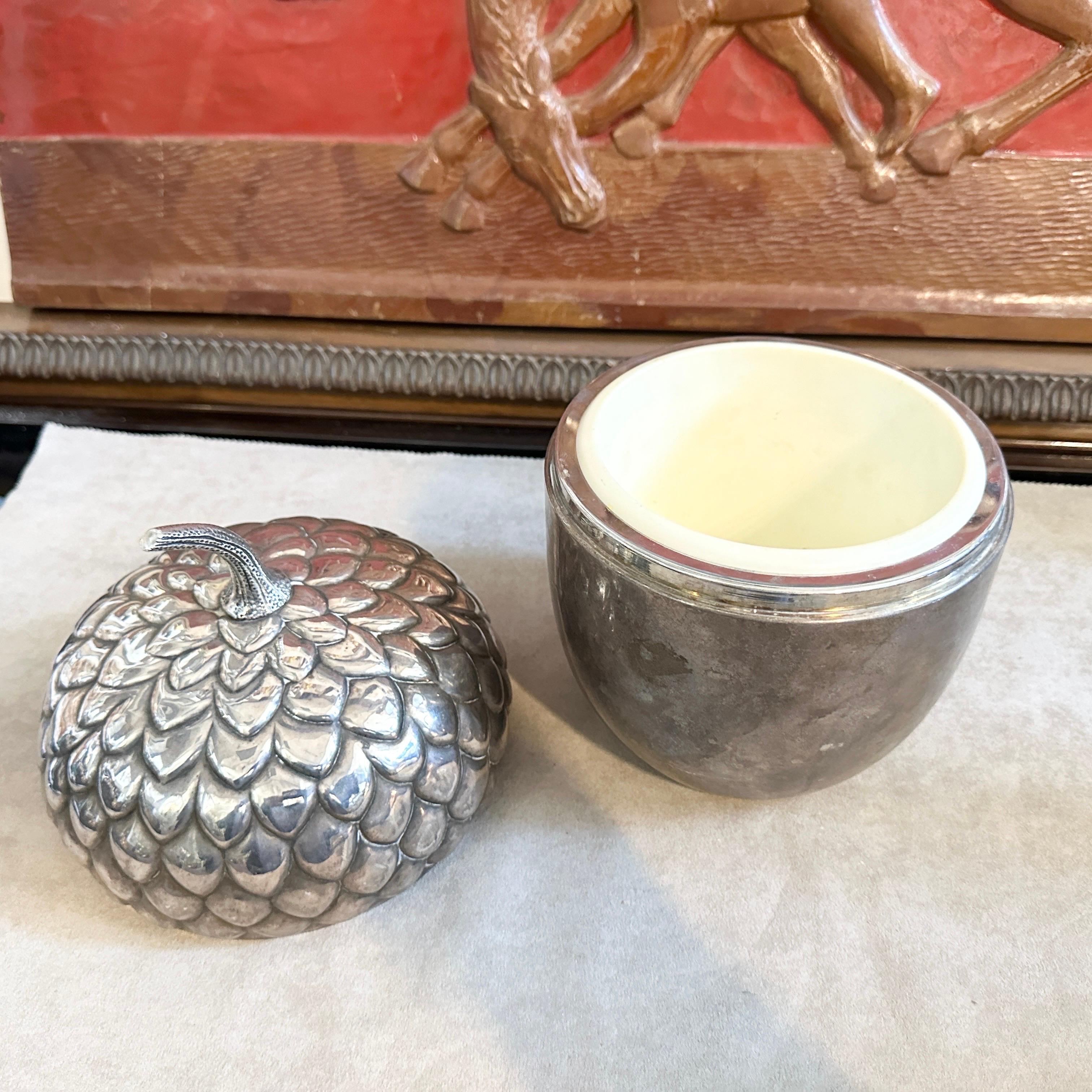 20th Century 1970s Modernist Silver Plated Acorn Shaped Ice Bucket by Teghini Firenze For Sale