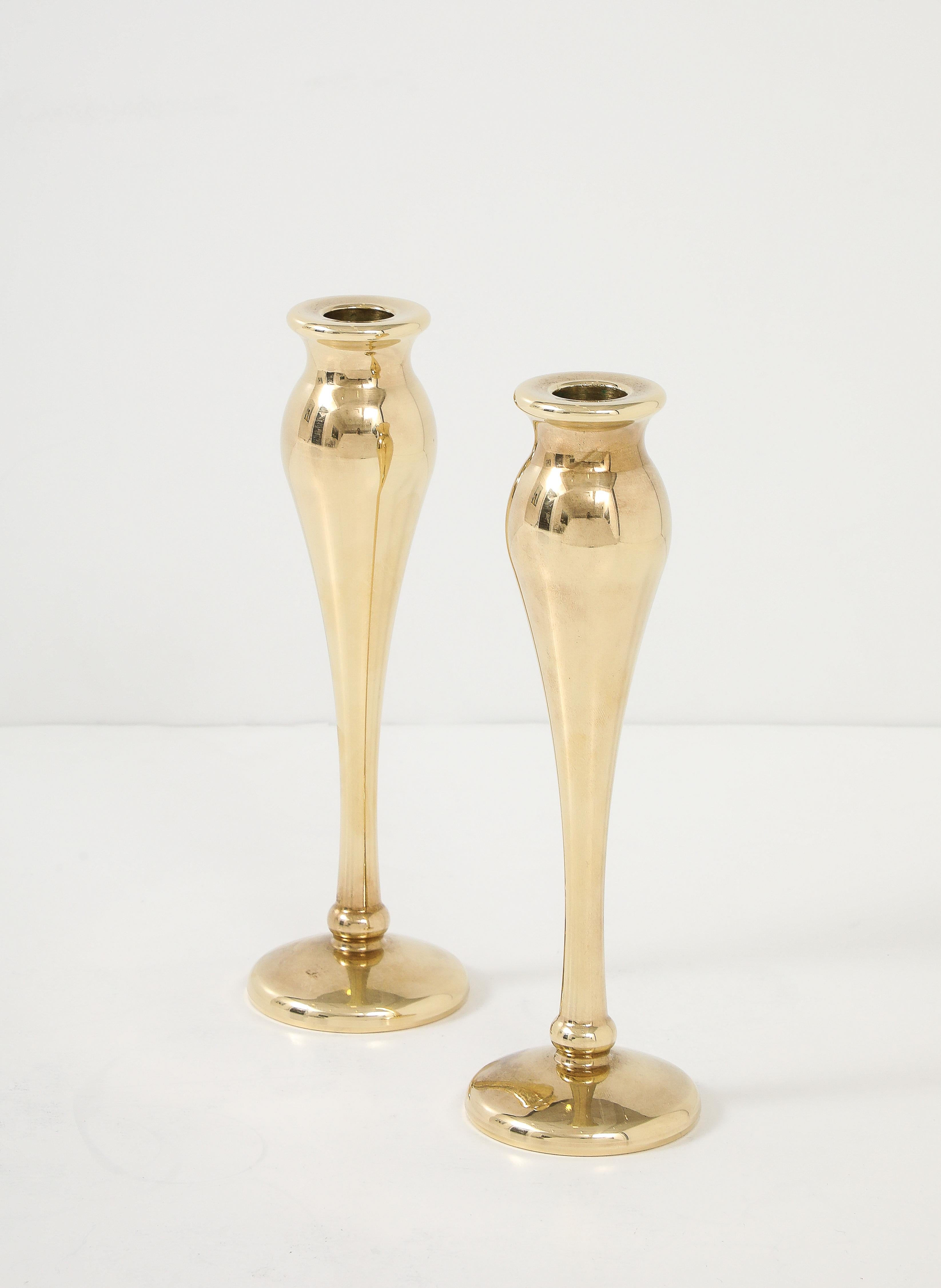 Mid-Century moderno Set di 4 portacandele in ottone massiccio modernista degli anni '70 in vendita