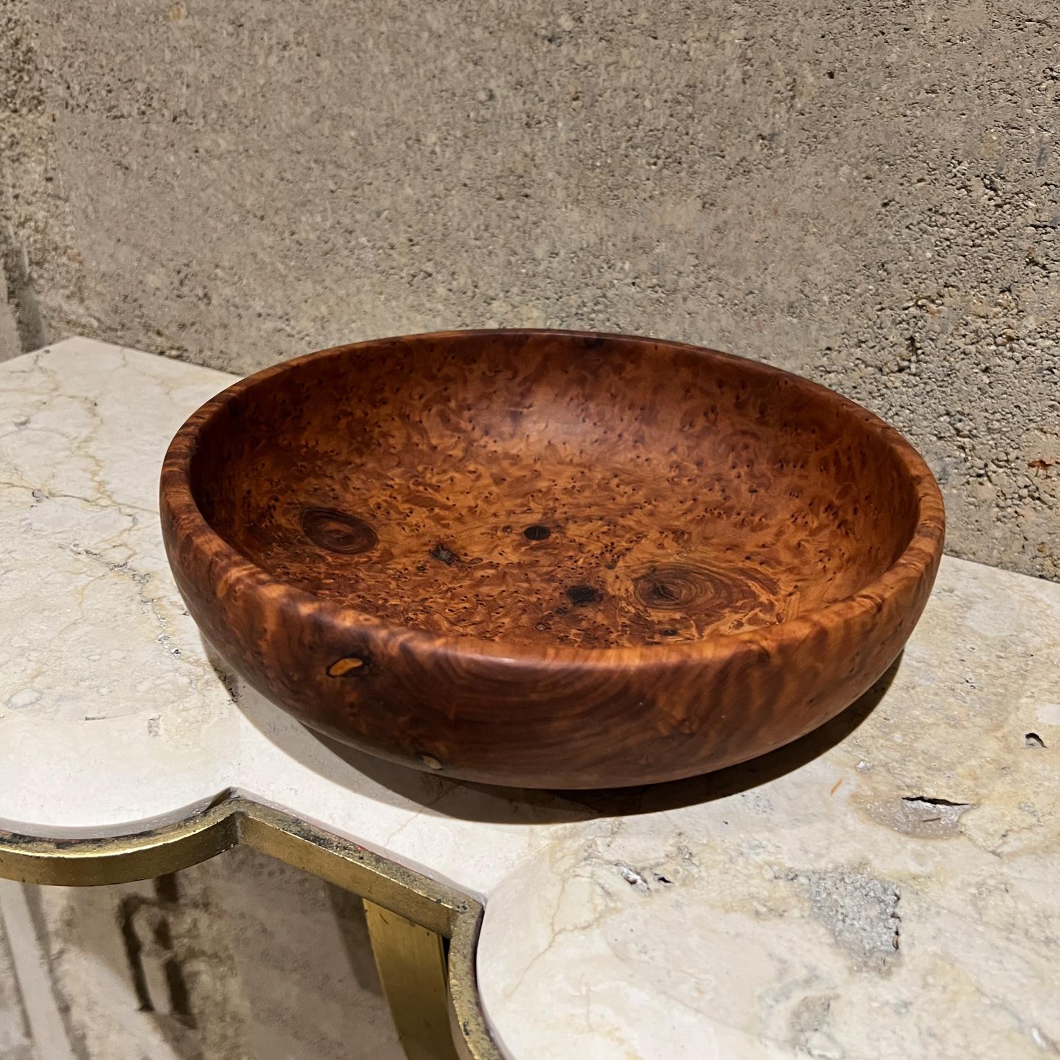 Cuenco de madera de burl de arte modernista de Studio A de los años 70 en venta 4