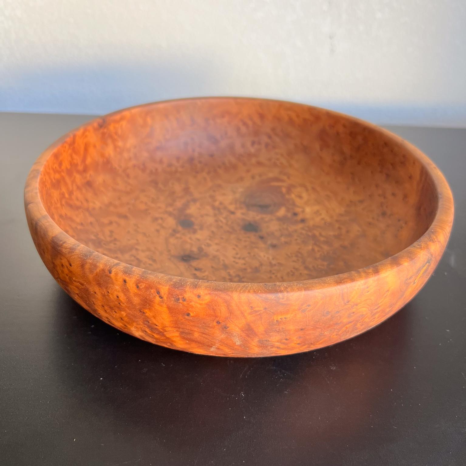 Cuenco de madera de burl de arte modernista de Studio A de los años 70 en Bueno estado para la venta en Chula Vista, CA